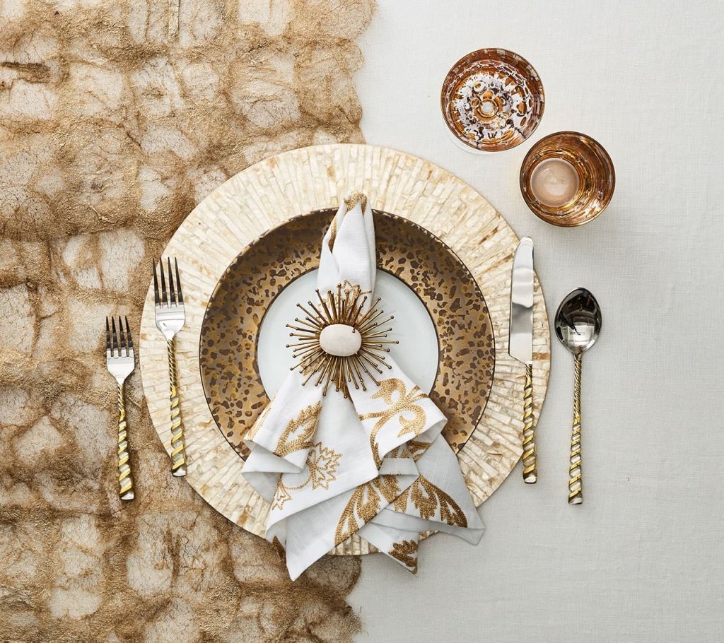 Byzantine Ivory & Gold Placemats Set of 4 - Elegant Table Decor for Dining, Parties & Home Entertaining
