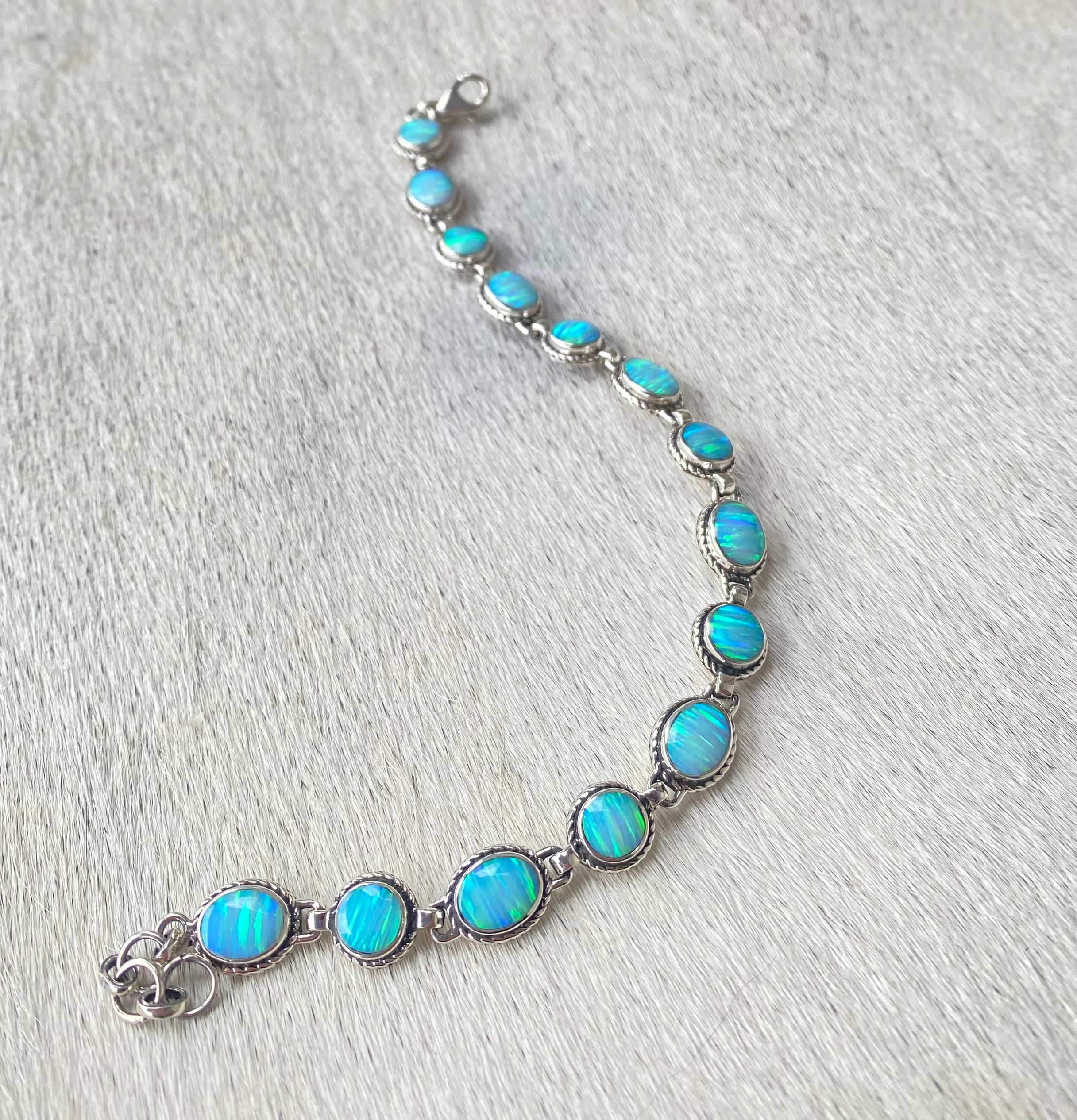 Opal Bracelet for Women - Elegant & Dainty Gemstone Jewelry Gift for Her - Perfect for Weddings, Anniversaries & Special Occasions
