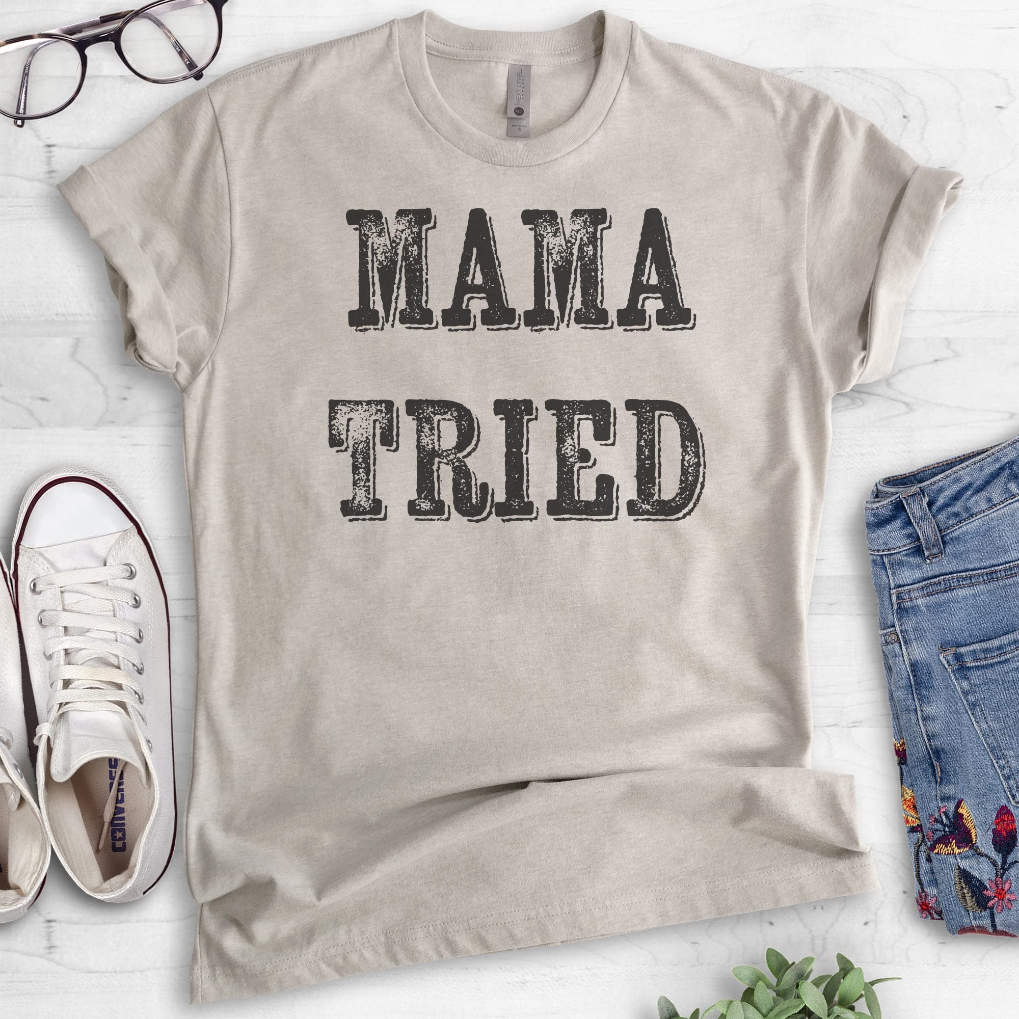 EVERTREE CLOTHING Mama Tried T-Shirt - Unisex Women's Southern Wild Child Graphic Tee - Casual Vintage Style Cotton Shirt for Women & Men - Perfect for Concerts, Road Trips & Everyday Wear