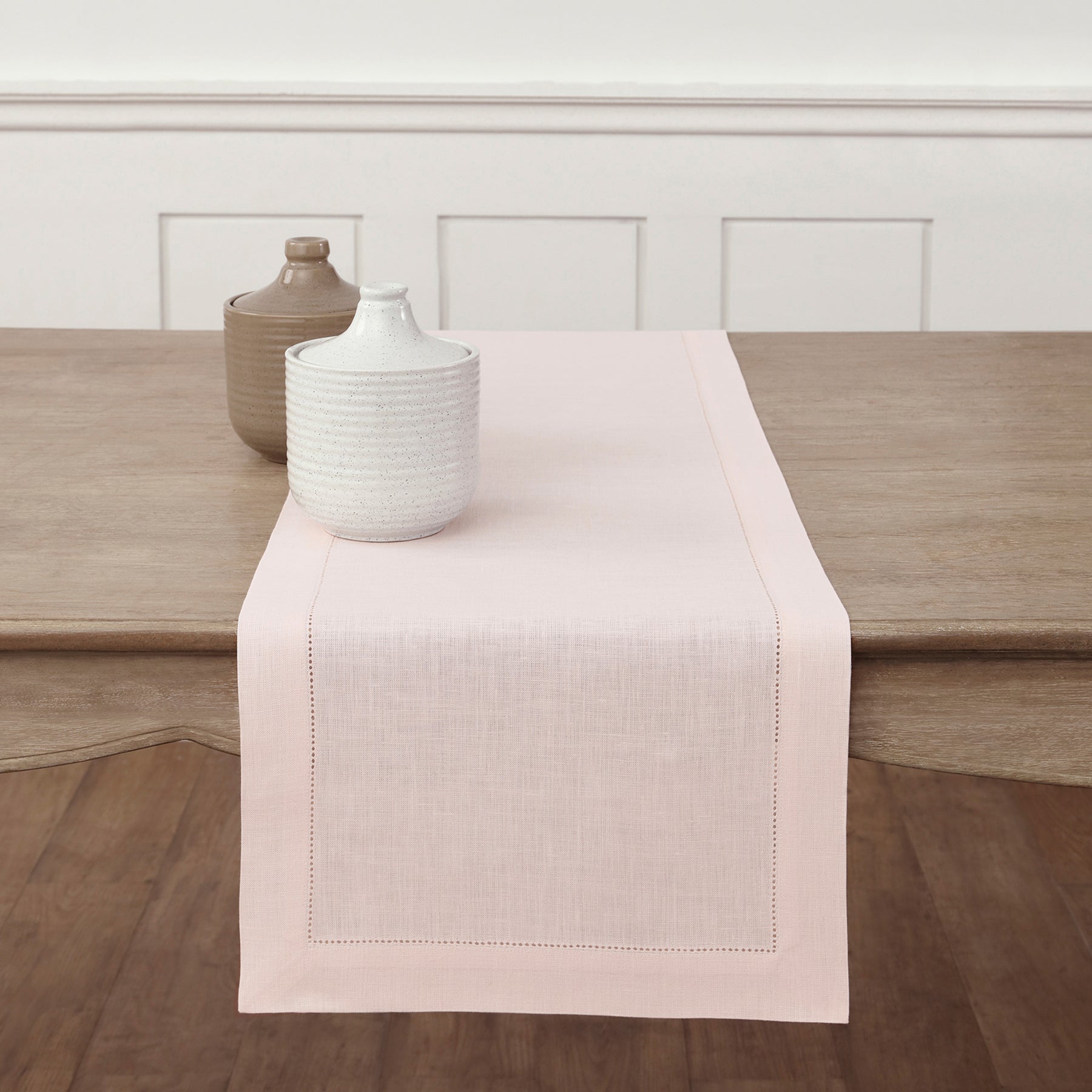 Elegant Classic Hemstitch Table Runner - Premium Linen Dining Decor for Weddings, Parties & Home Decor
