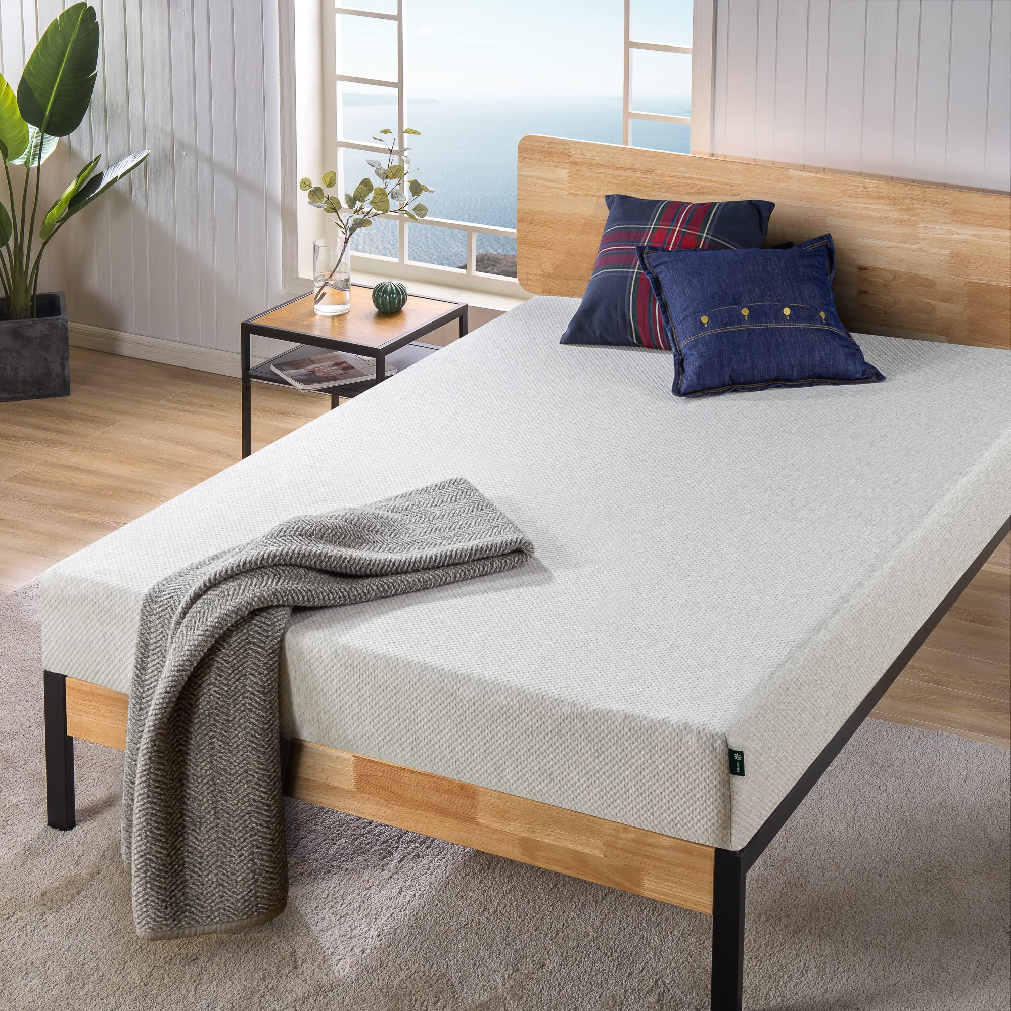 ZINUS 8 Inch Ultima Memory Foam Mattress, Short Queen Size for RVs, Campers & Trailers - Pressure Relieving Bed in a Box, CertiPUR-US Certified, White - Perfect for Travel Trailers, Motorhomes & Small Bedrooms