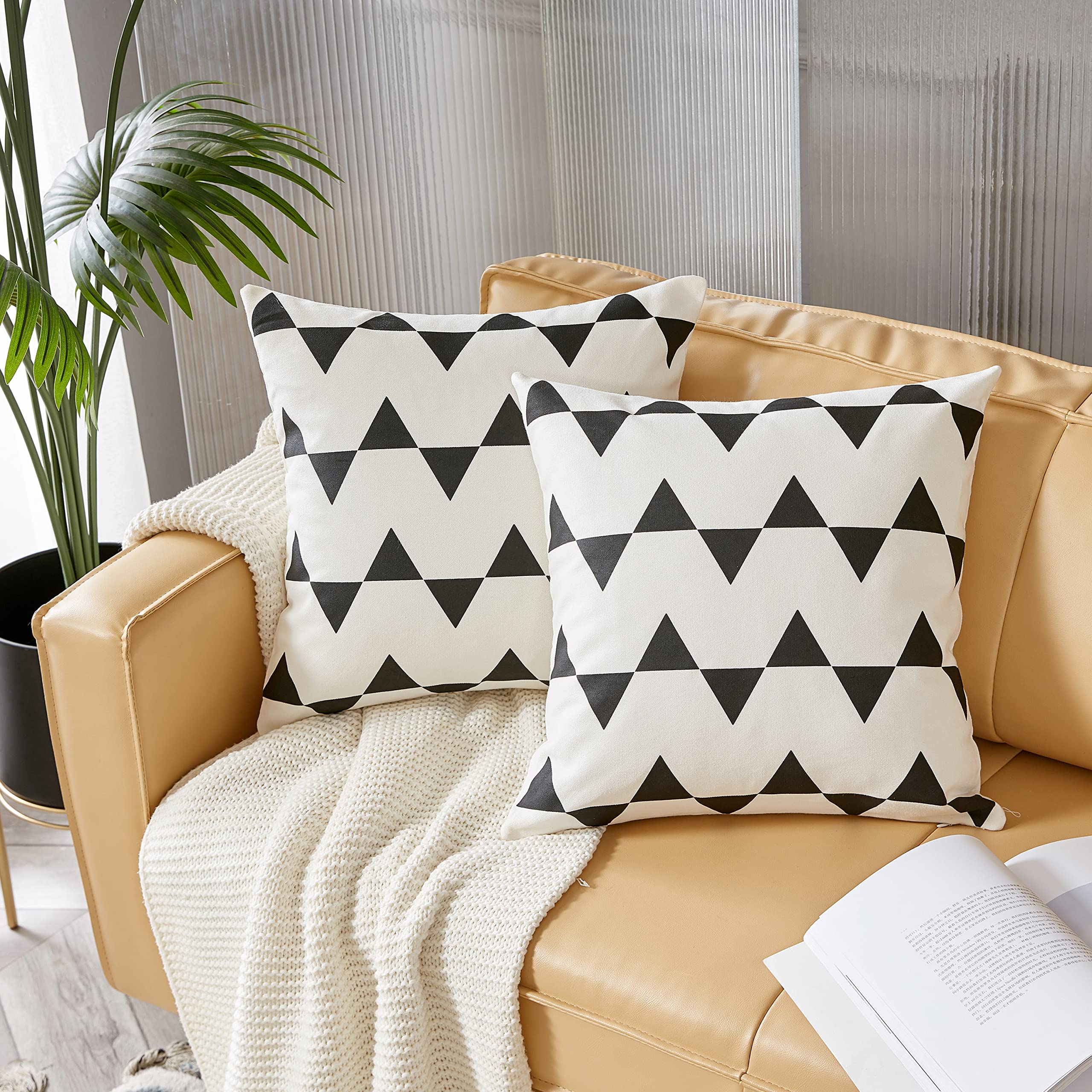Uhomy 2 Pack 100% Cotton Decorative Throw Pillow Covers - Modern Boho Geometric Cushion Cases for Sofa, Bed, Living Room & Car - Farmhouse Style Solid Workmanship - White & Black 18x18 Inches (45x45 cm) - Perfect for Home Decor, Cozy Reading Nooks & Interior Design Accents