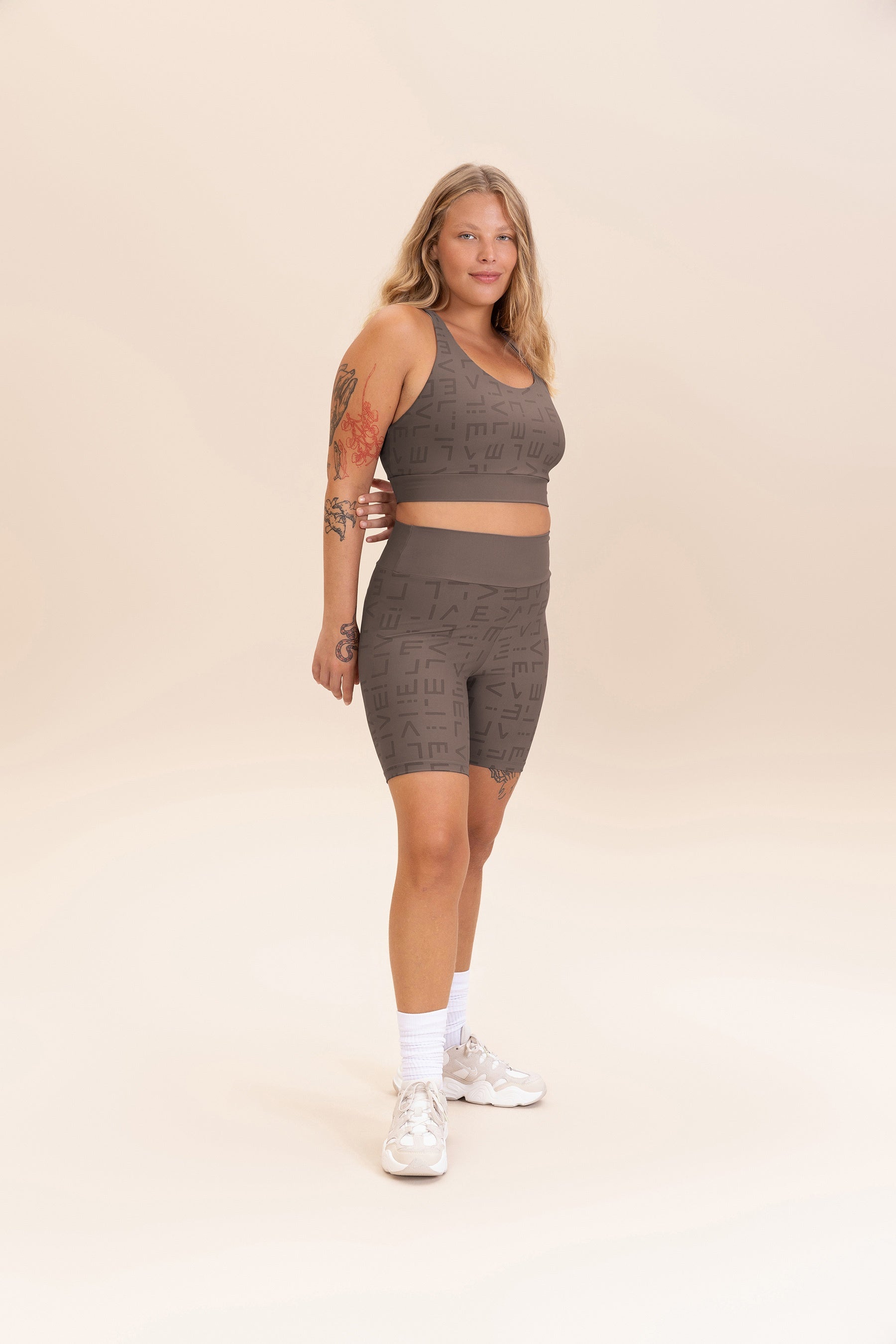 Hydefit® Adaptiv Icon Shorts - Breathable, Stretchable Workout Shorts for Men & Women - Perfect for Running, Gym, Yoga & Outdoor Activities