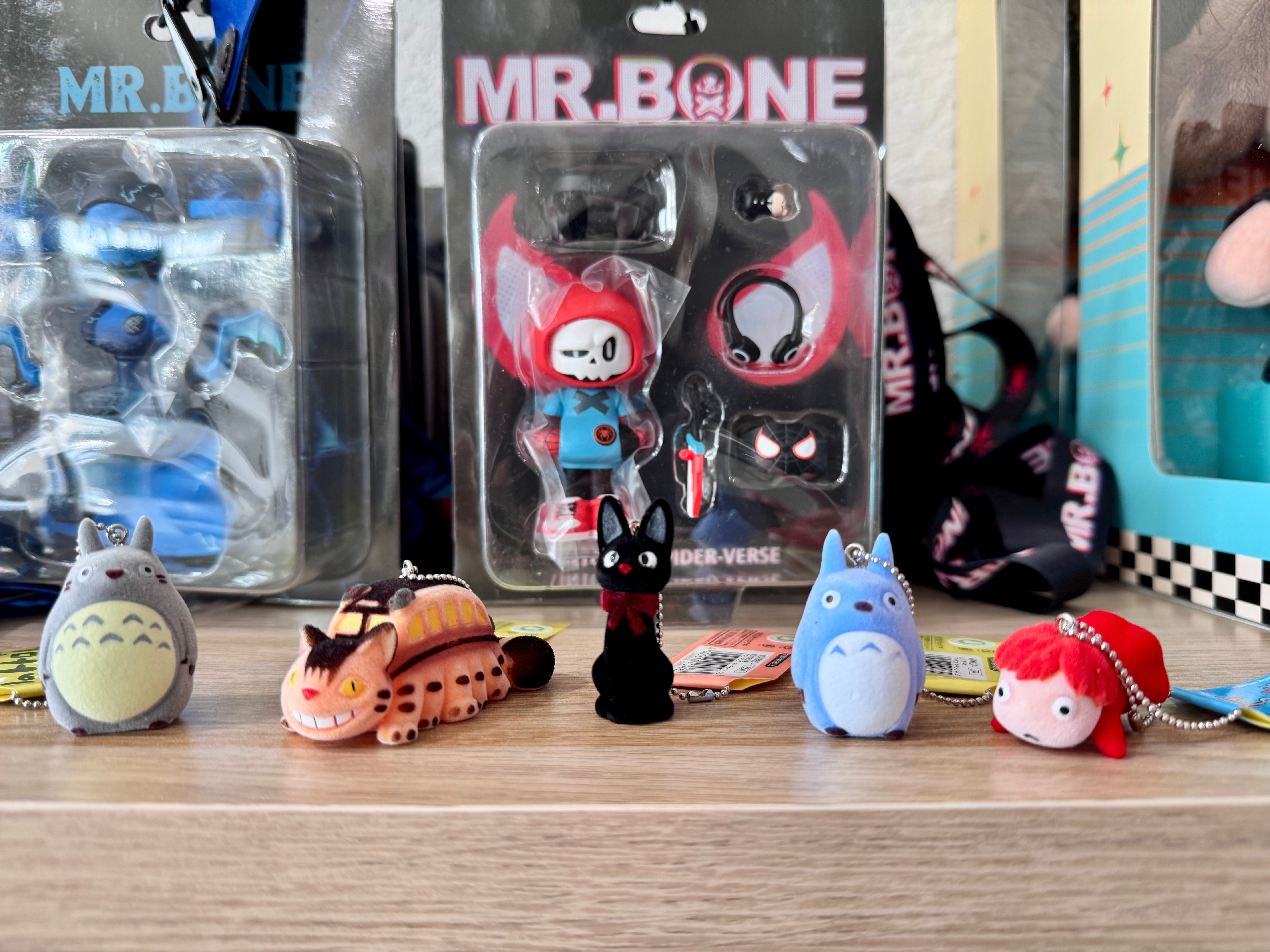 Studio Ghibli My Neighbor Totoro & Kiki's Delivery Service Anime Keychain - Perfect for Ghibli Fans, Cosplay Accessories, and Gift Giving