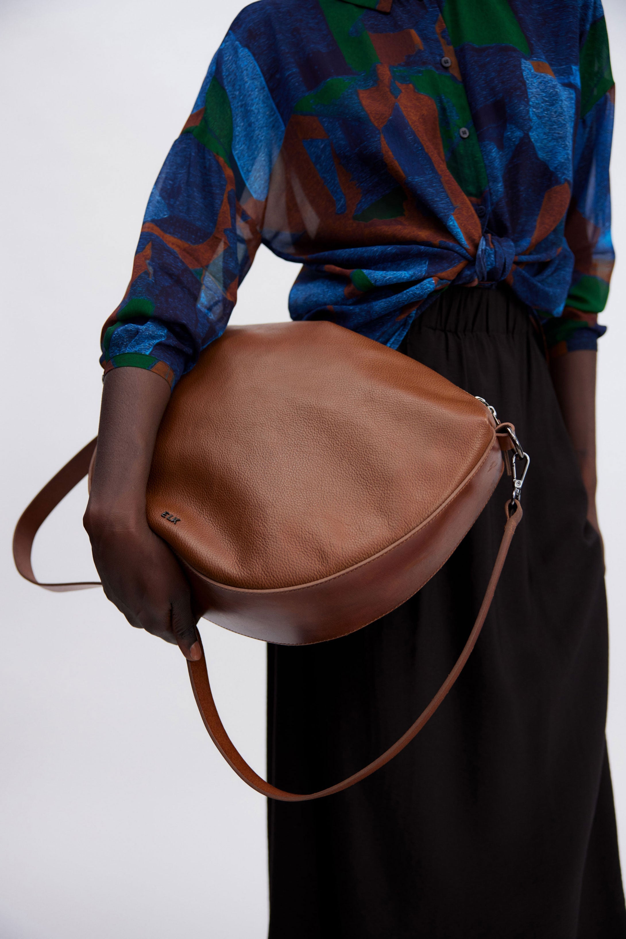 Stylish Ilin Crossbody Bag for Women - Fashionable & Lightweight Shoulder Purse - Perfect for Daily Use, Travel, and Shopping