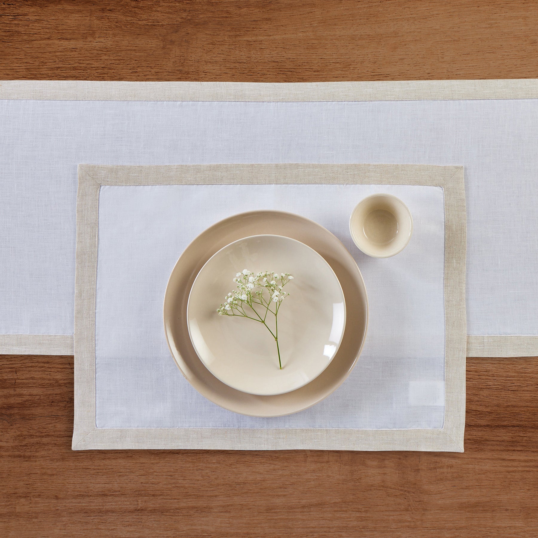 Premium Classic Cotton Placemats Set of 4 - Elegant Table Decor for Dining Room, Kitchen & Holiday Gatherings