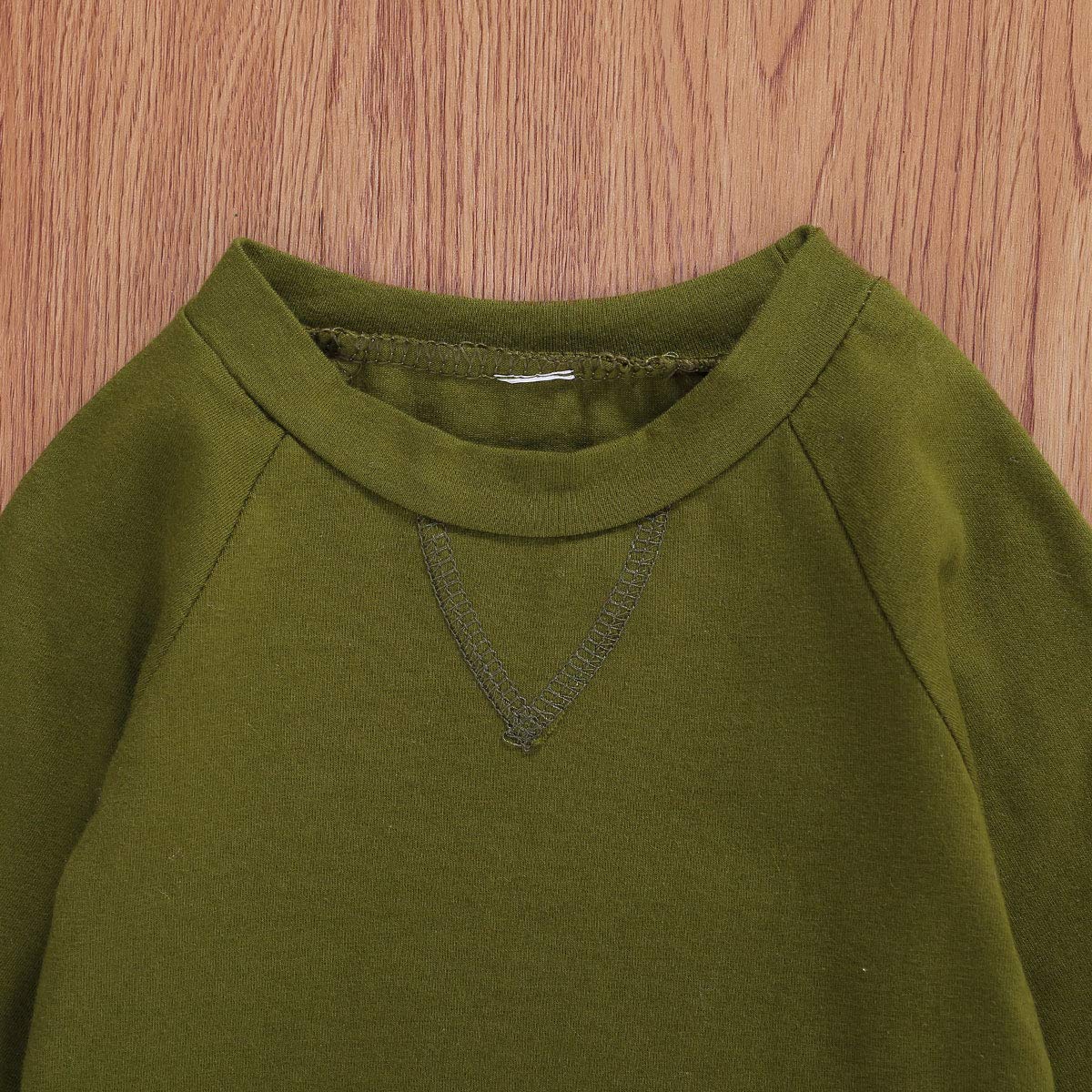 Newborn Baby Boy Girl Fall Clothes Set - 2Pcs Long Sleeve Pullover Sweatshirt & Striped Pants Outfit (18-24 Months, Green) - Perfect for Autumn Playdates & Family Photos