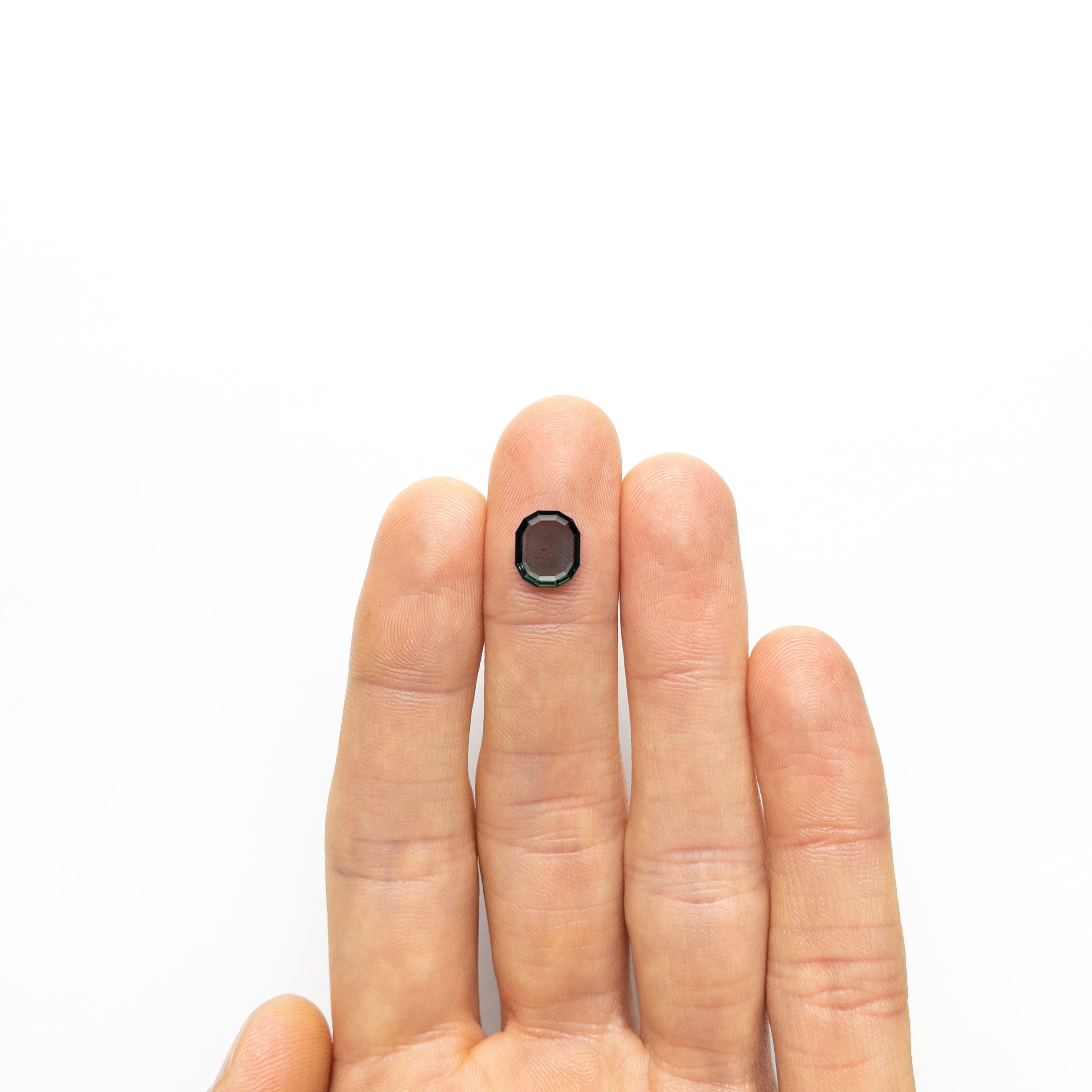 1.94ct Natural Blue Sapphire Gemstone - 9.44x7.99x1.97mm Geometric Portrait Cut for Jewelry Making, Engagement Rings & Unique Gifts