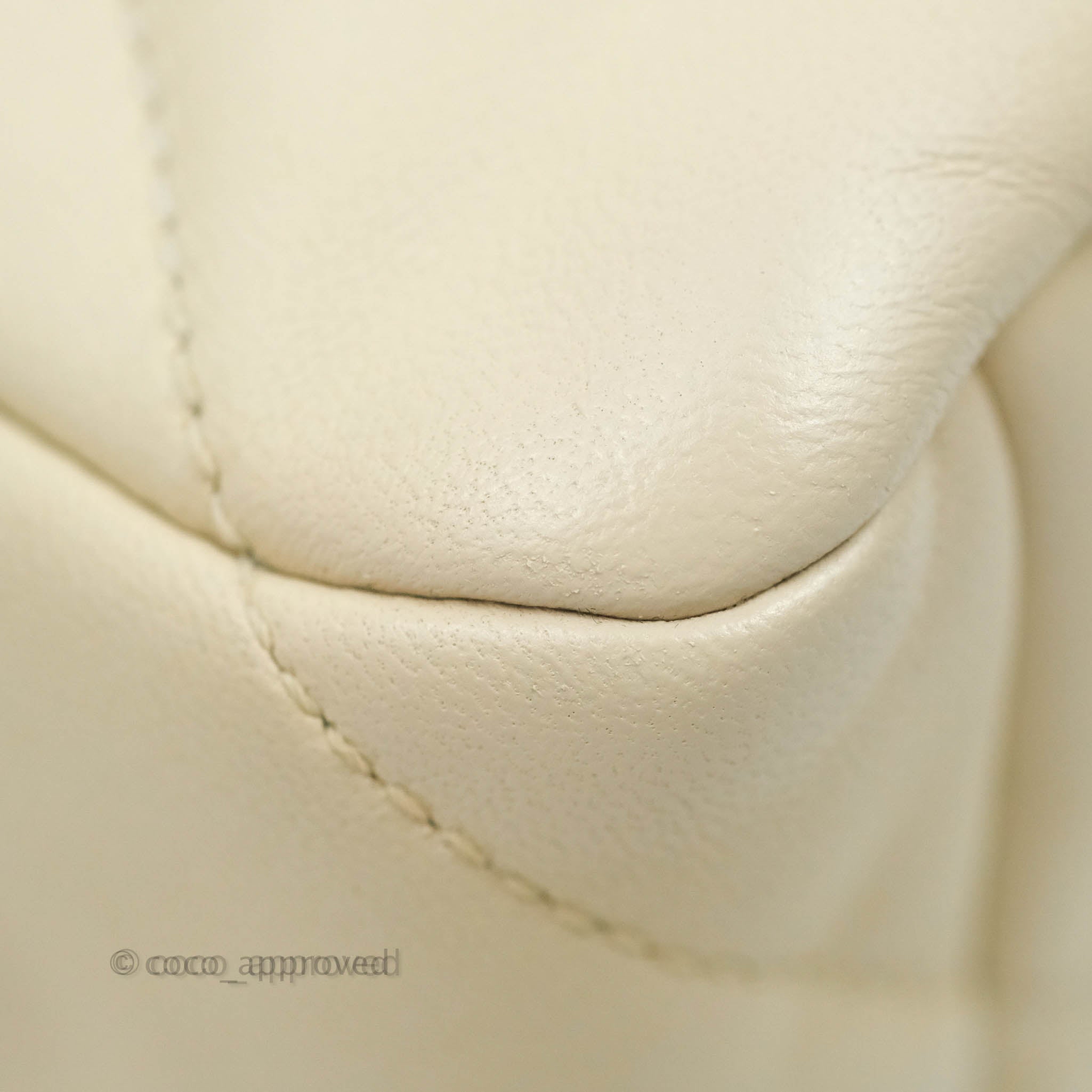 Chanel 19 Medium Flap Bag in Beige Cream Goatskin Leather with Mixed Hardware - Luxury Designer Handbag for Women, Perfect for Work, Travel and Special Occasions