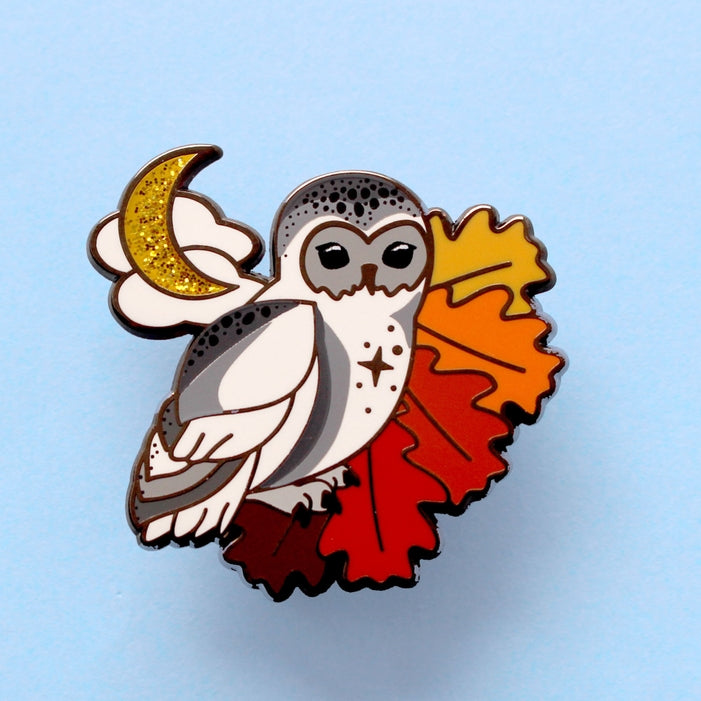 Autumn Owl Enamel Pin - Cute Fall Leaf Design Brooch for Jackets, Bags & Accessories | Seasonal Autumn Collection
