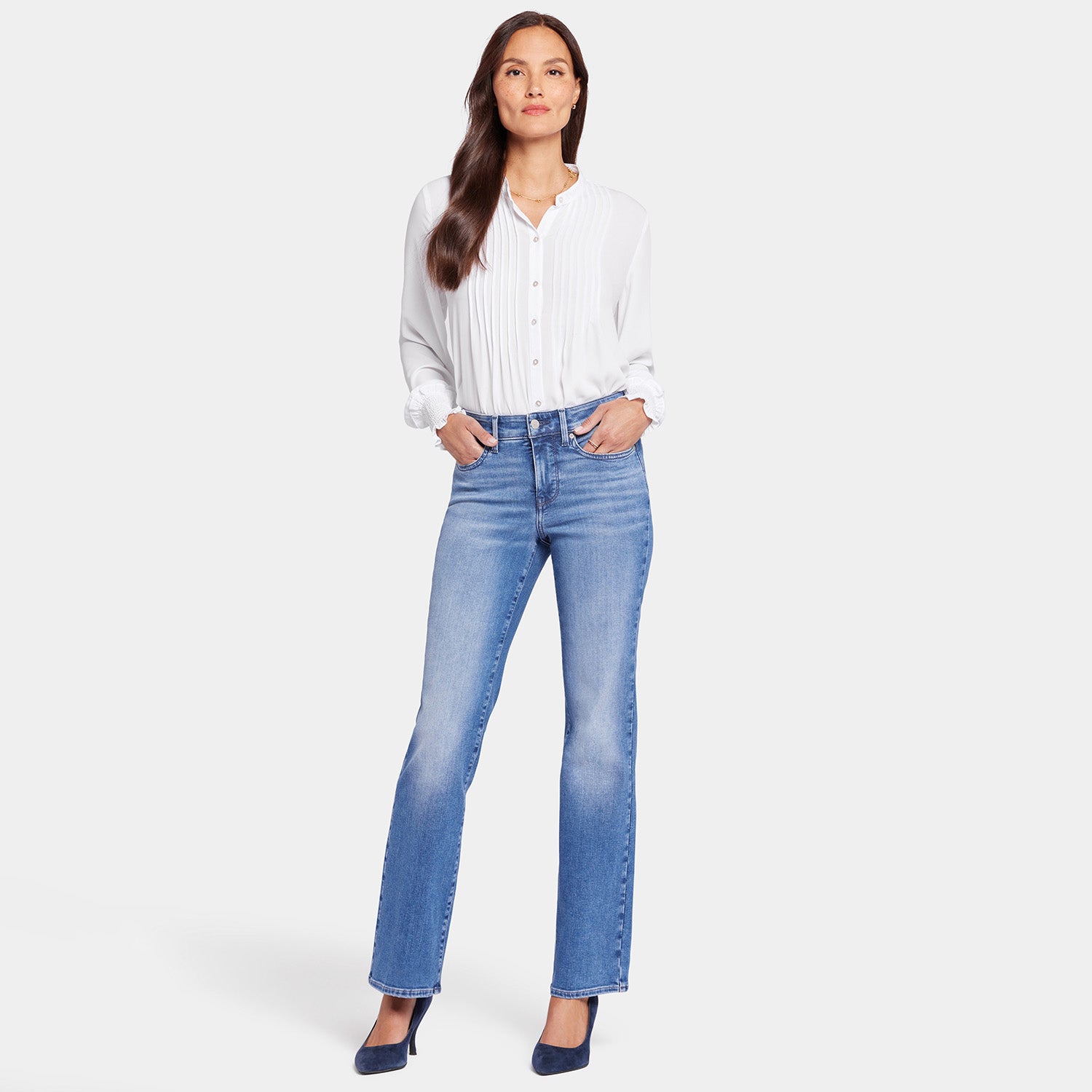 Blake Slim Flared Jeans for Petite Women - Stretchy Denim Pants with Flattering Fit | Perfect for Casual Wear & Night Out
