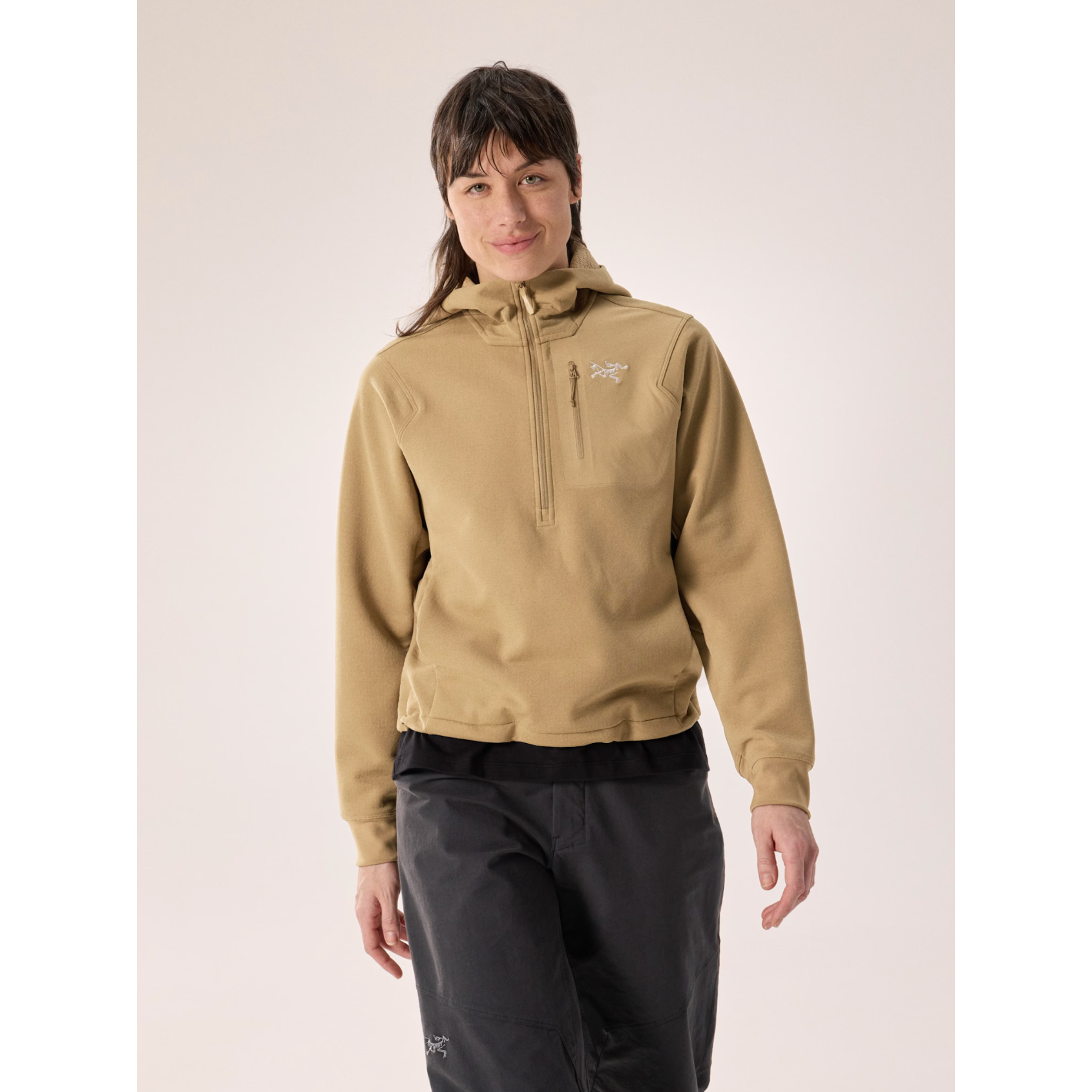 Arc'teryx Women's Aestas Pullover Hoody - Lightweight Summer Hiking & Outdoor Adventure Jacket for Travel & Camping