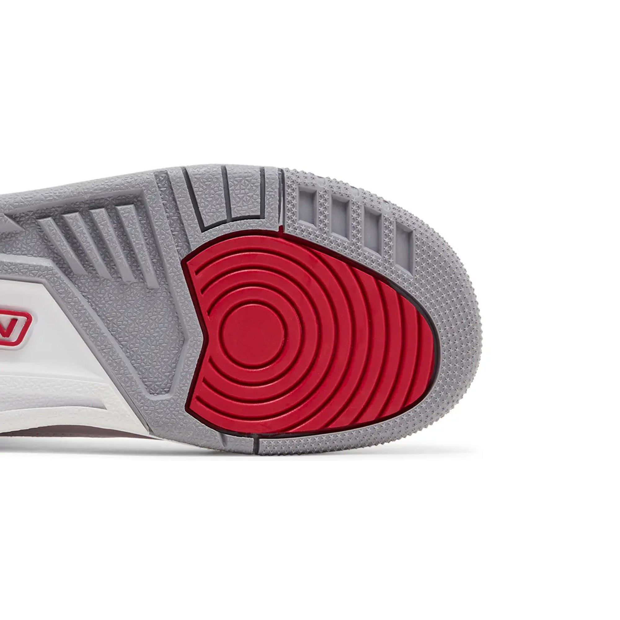 Air Jordan 3 Retro 'Cardinal' GS Basketball Shoes (2022) - Women's Size, Comfortable Cushioning for Casual Wear & Street Style