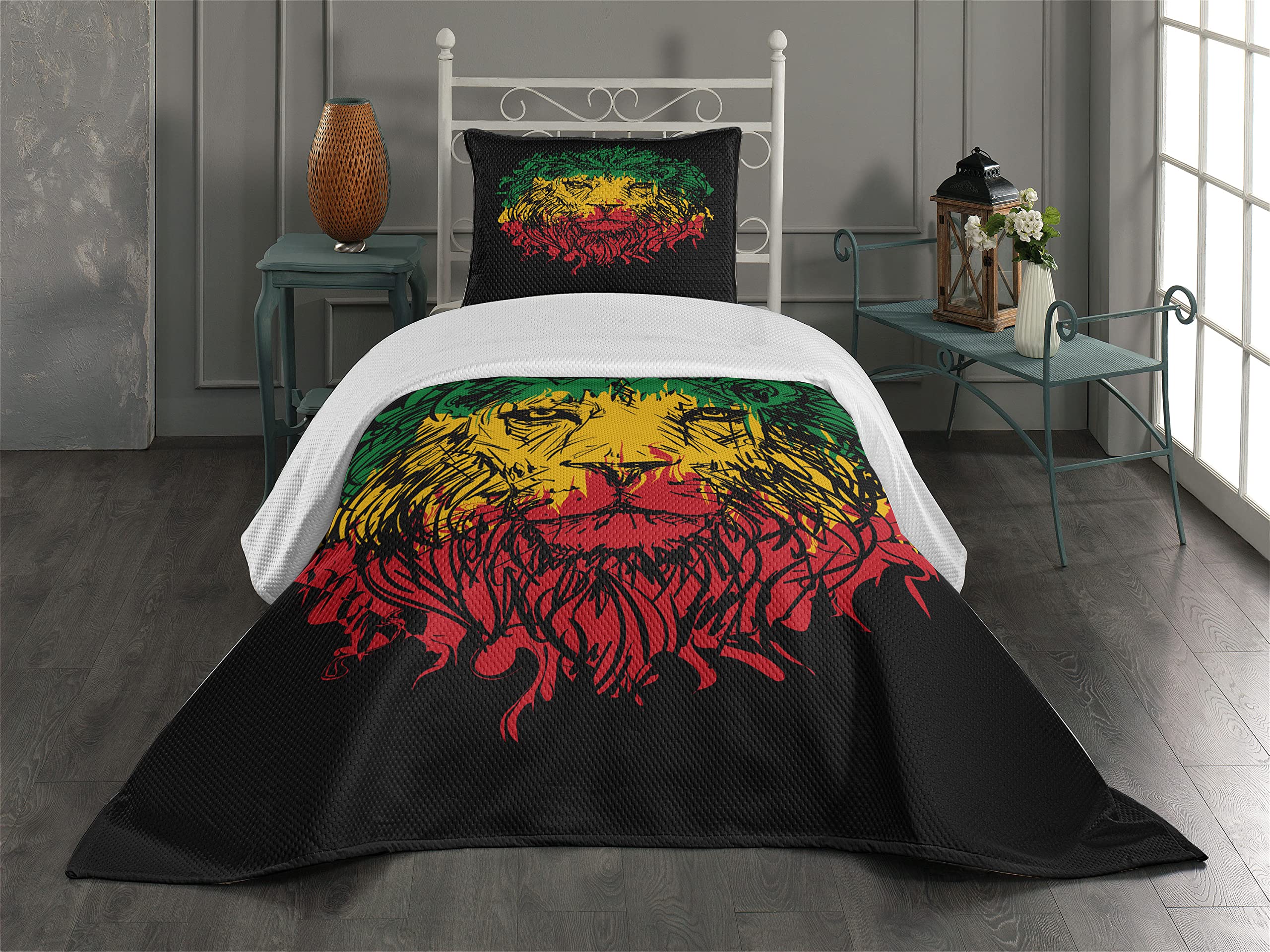 Ambesonne Rasta Coverlet - Twin Size Quilted Bedspread Set with Pillow Sham | Ethiopian Flag Colors, Grunge Lion Design on Black | Pale Green & Yellow Decorative Bedding for Bohemian & Dorm Room Decor