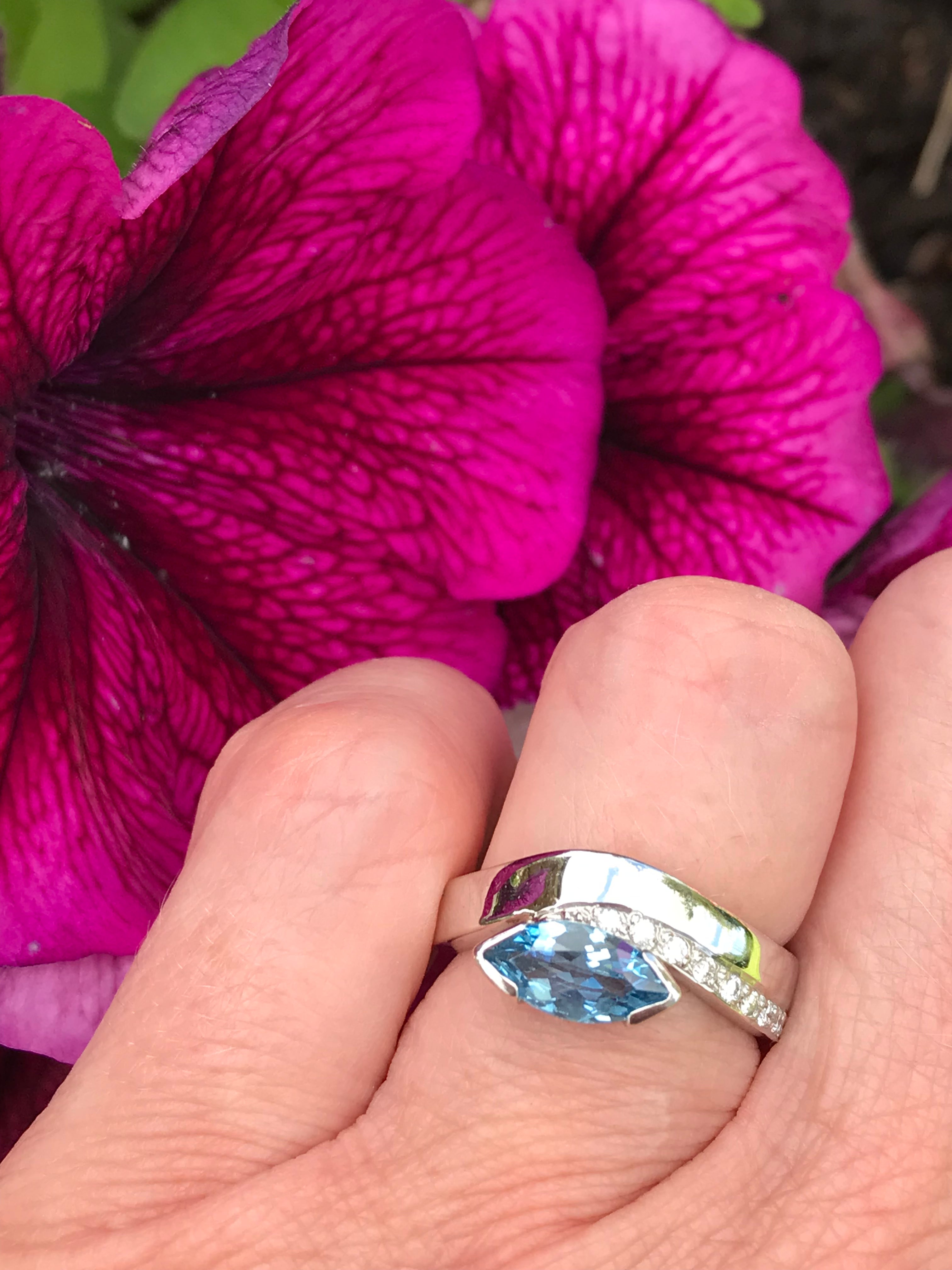 0.86ct Platinum Aquamarine and Diamond Engagement Ring for Women - Elegant Wedding, Anniversary, or Gift Jewelry