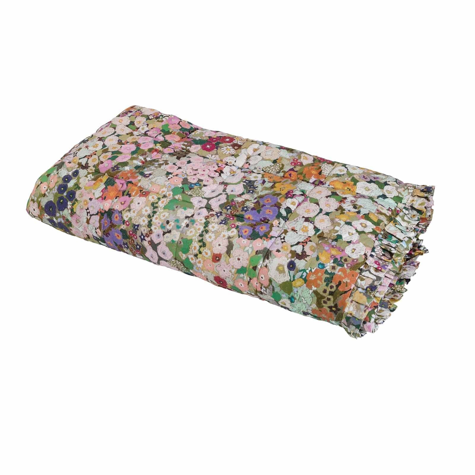 Hollyhocks Cotton Sateen Quilt - Lightweight Spring Bedding Set for Queen Size Bed - Perfect for Seasonal Home Decor & Guest Room Refresh