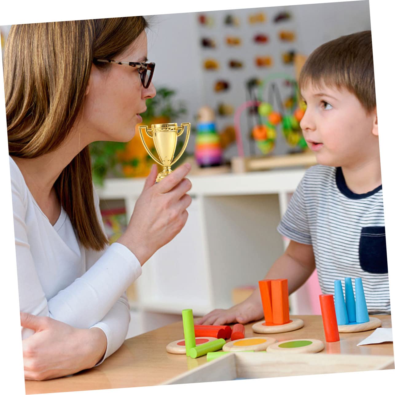 Happyyami Small Mini Trophy Toys for Kids - Plastic Award Trophies for Children's Party, Celebration & Rewards - Perfect for Classroom Prizes, Sports Awards & Birthday Party Favors