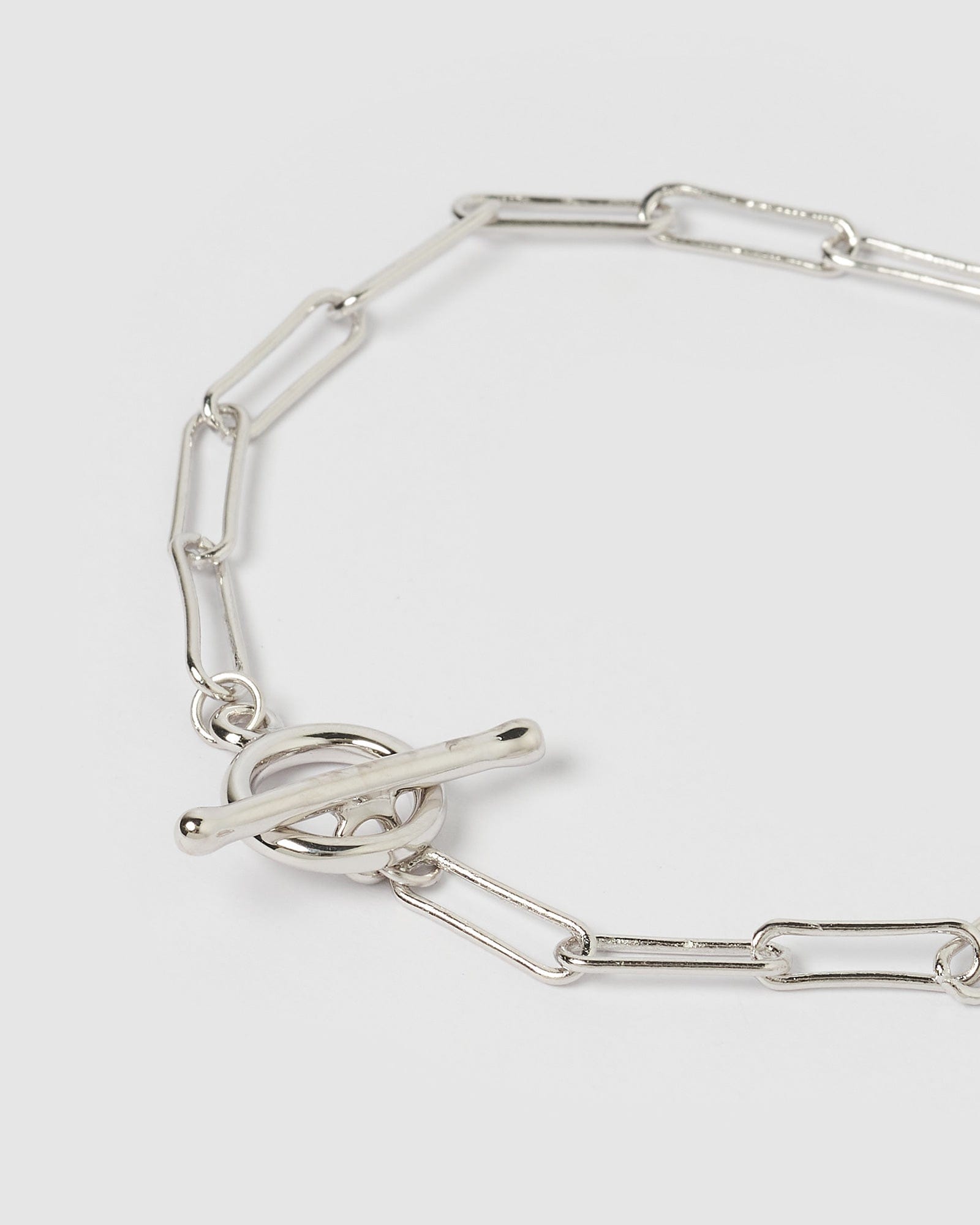 Izoa Bronx Bracelet - Sterling Silver Bangle for Women, Elegant & Durable Jewelry Gift for Her - Perfect for Parties, Weddings & Everyday Wear