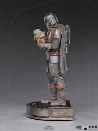 Iron Studios The Mandalorian & Grogu BDS Art Scale 1/10 Statue - Premium Collectible Figure for Star Wars Fans, Home Display & Gift Idea