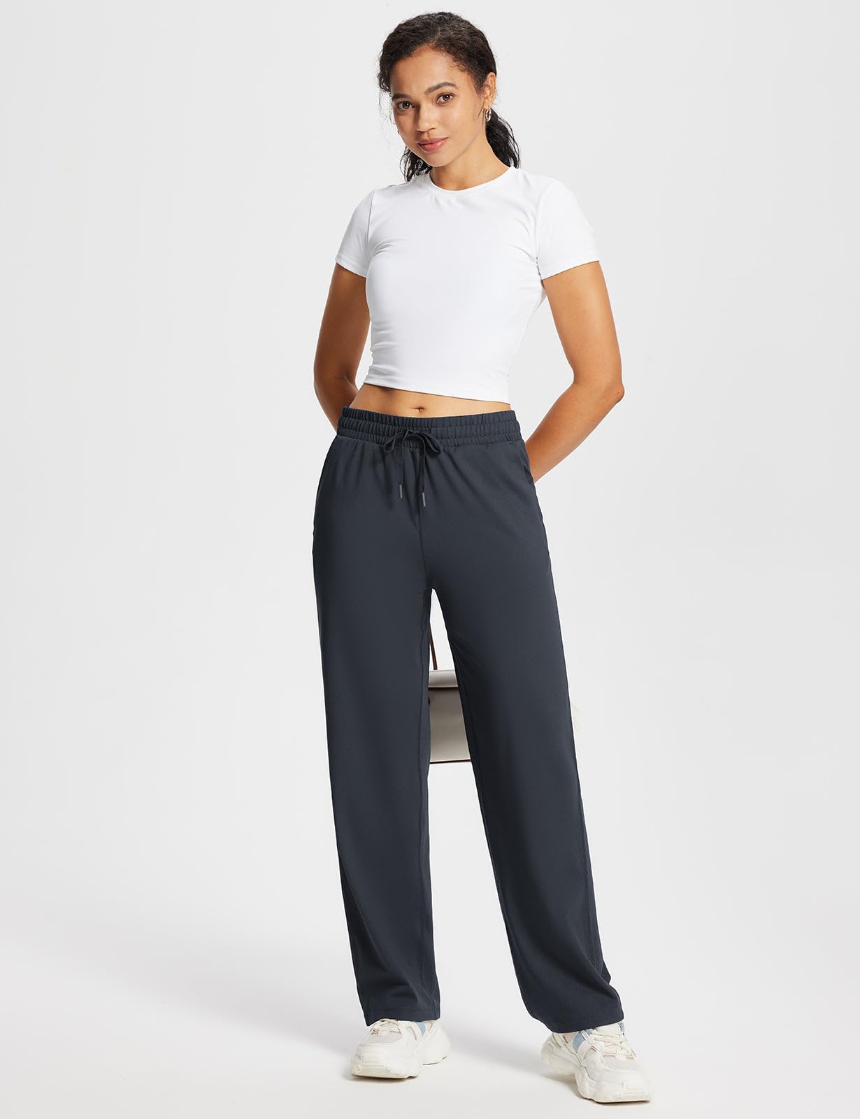 BALEAF Women's Straight Leg Sweatpants - Wide Leg Athletic Lounge Pants with Pockets, Stretchy & Soft Fabric for Workout, Yoga, Running - Black (Plus Size Options) - Perfect for Gym, Travel & Casual Wear