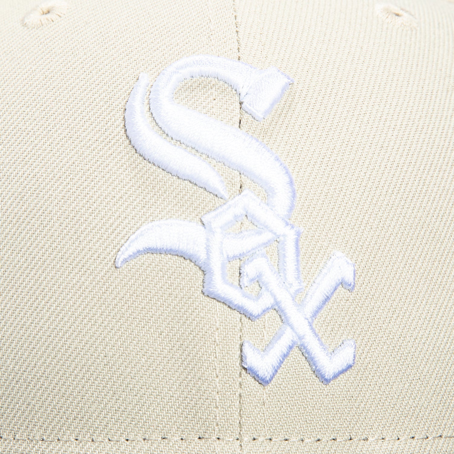 New Era 59Fifty MLB Chicago White Sox Snapback Hat - Stone & Navy Adjustable Baseball Cap for Men & Women - Perfect for Sports Fans, Game Day & Streetwear Fashion