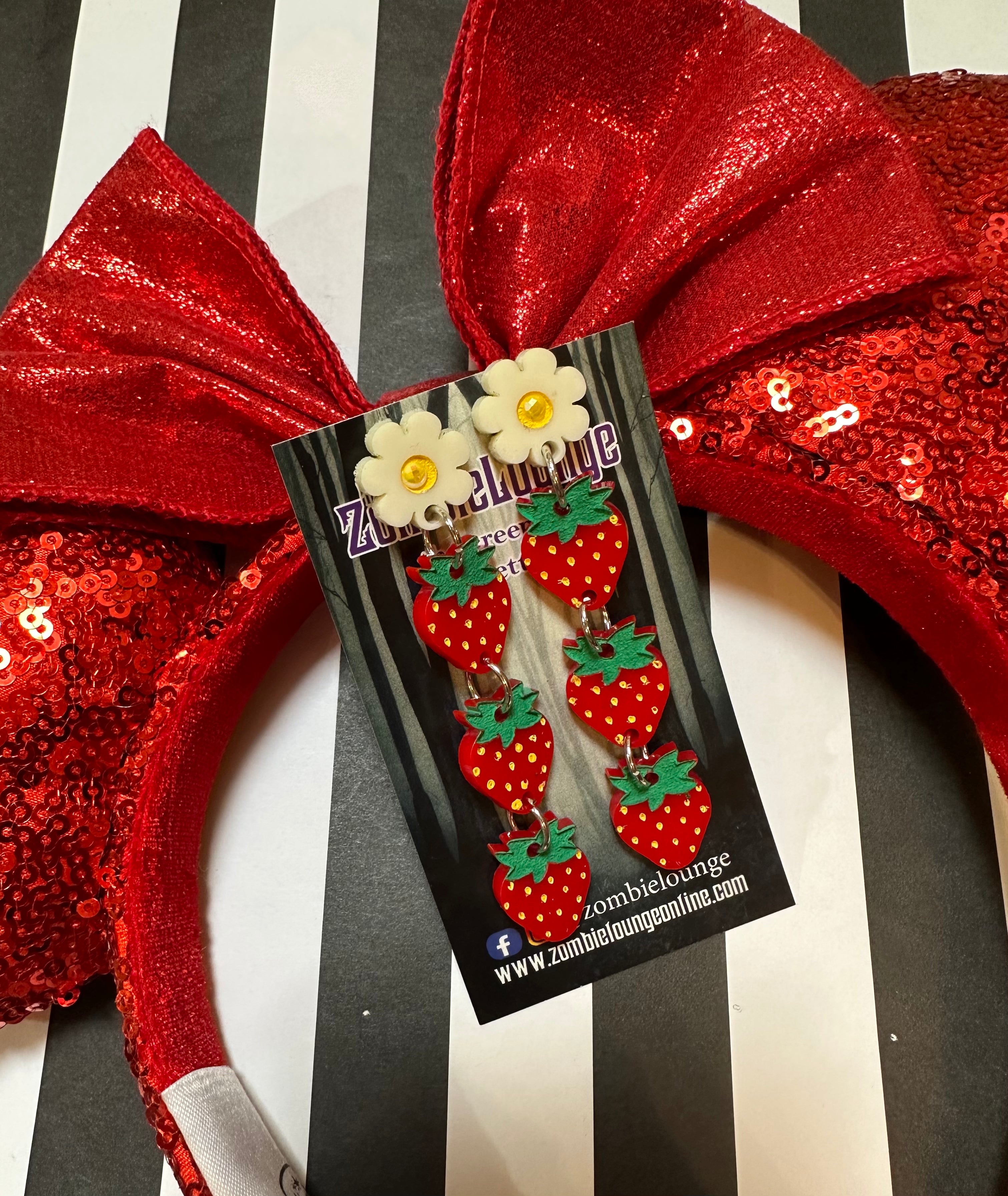 Strawberry Earrings for Women - Cute Dainty Fruit Stud Earrings - Perfect for Summer, Valentine's Day & Everyday Wear
