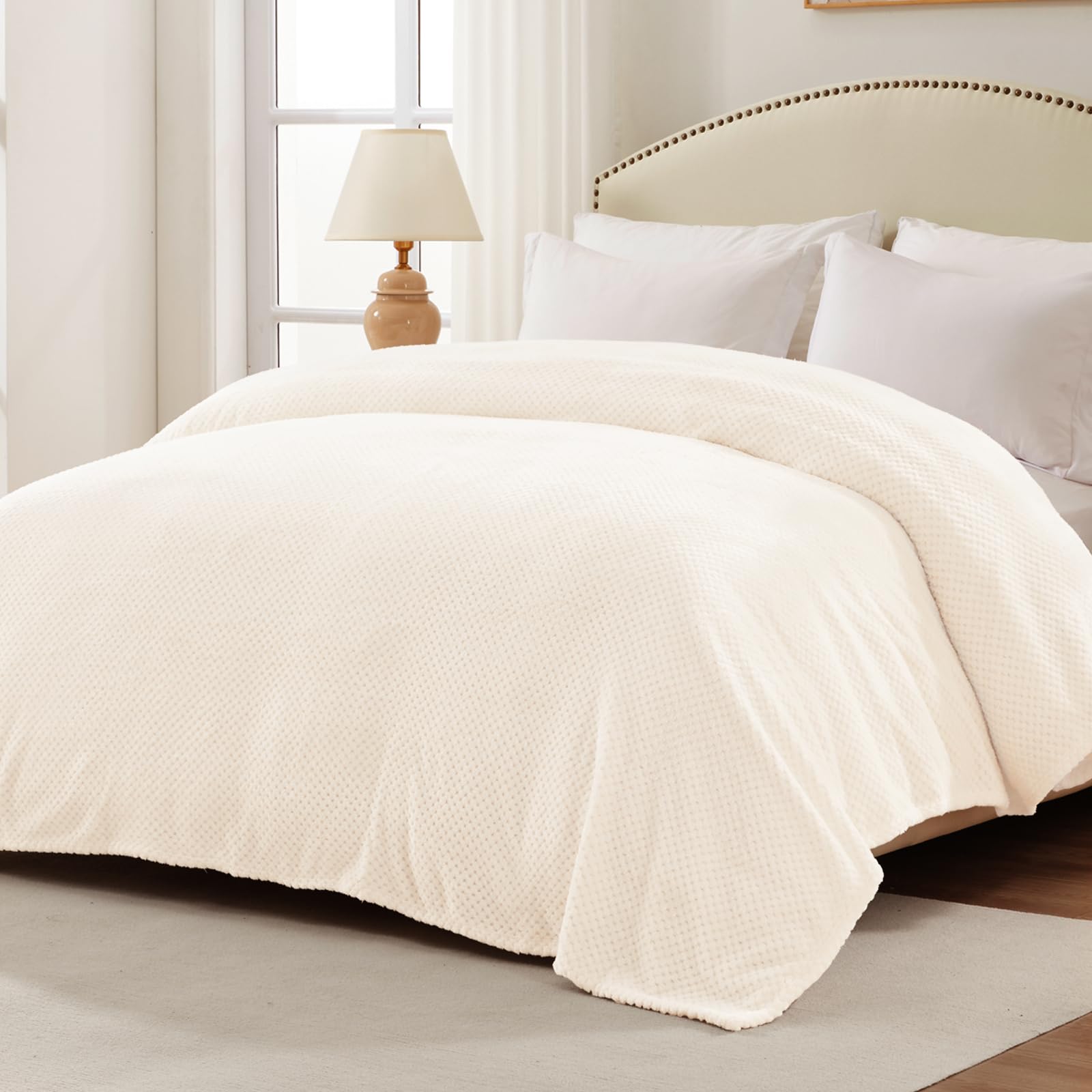 Premium Fleece Blend Blanket Queen Size - Ultra Soft & Warm Waffle Textured Throw for Bed, Couch & Sofa - Cozy, Lightweight & Fuzzy (Off White, 90x90 Inches) - Perfect for Winter Nights, Movie Time & Home Decor