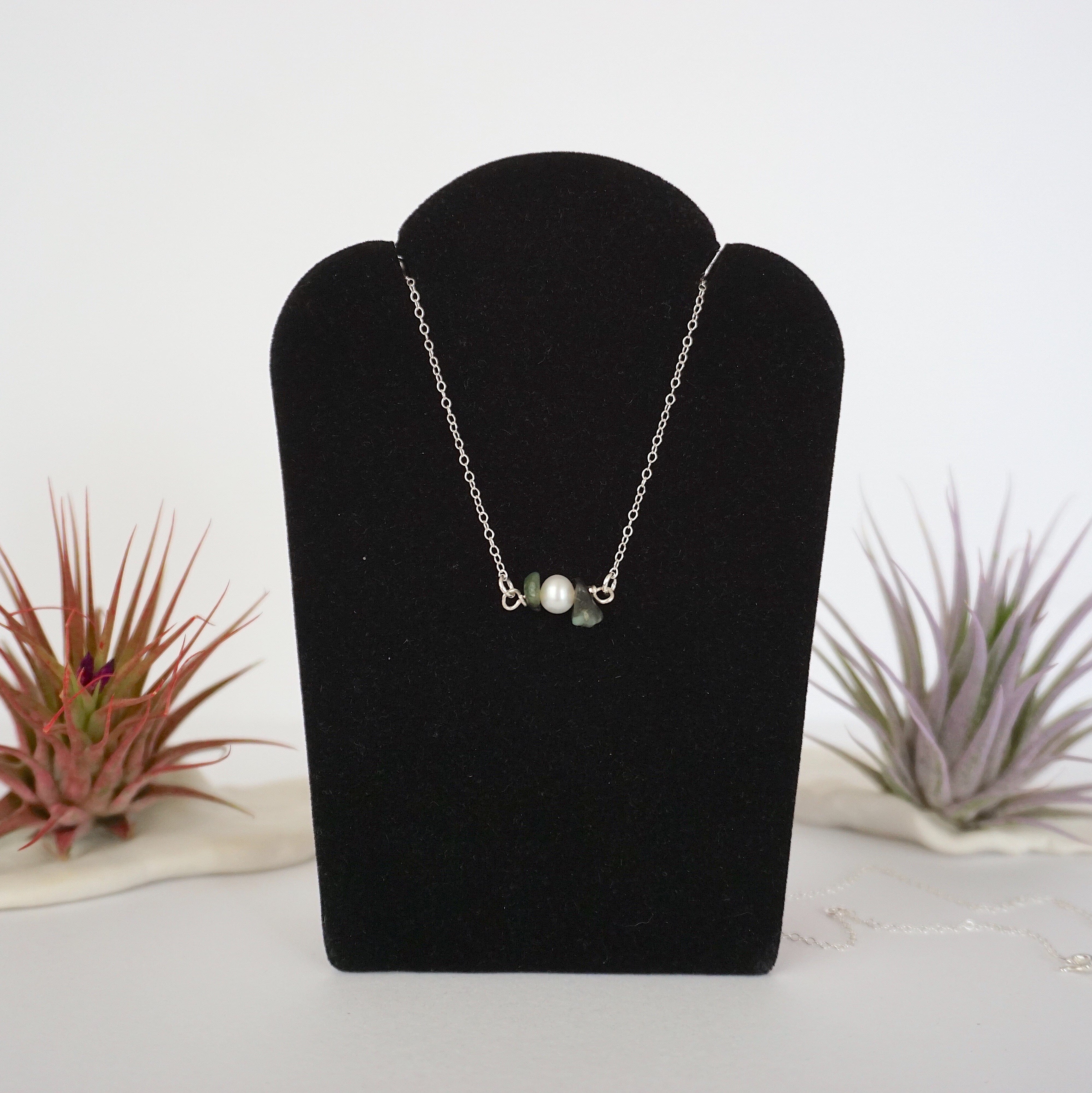 Emerald & Pearl Charm Necklace - Elegant Jewelry for Women, Dainty Pendant Necklace, Perfect Gift for Birthday, Anniversary & Valentine's Day | Great for Parties, Weddings & Everyday Wear