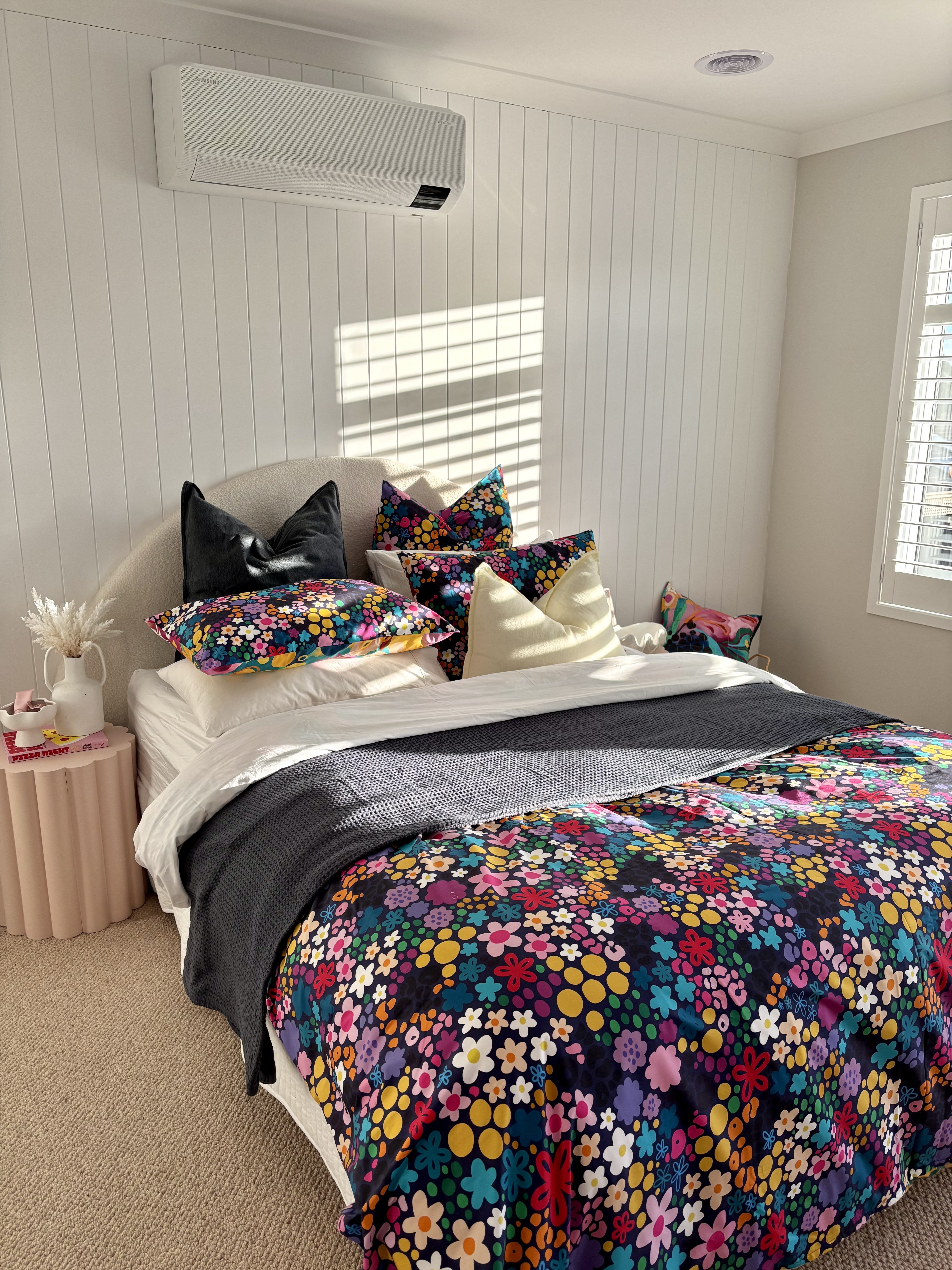 Kasey Rainbow Matilda Quilt Cover Set - Soft & Stylish Bedding for Cozy Nights - Perfect for Master Bedrooms, Guest Rooms & Dorm Decor