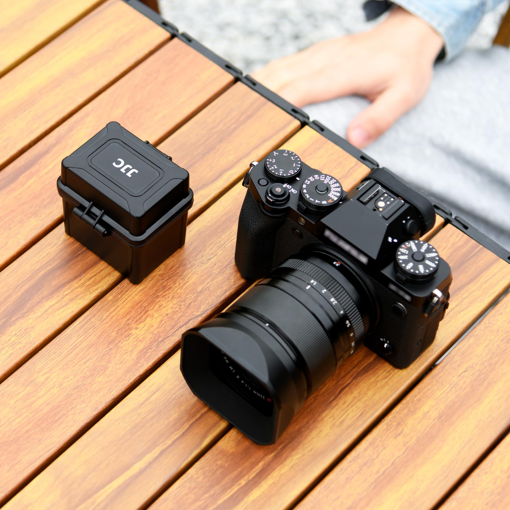 Compact Battery and Memory Card Storage Organizer for 2 Camera Batteries, 2 SD Cards & 4 Micro SD Cards - Includes 3 Protective Foam Pads | Perfect for Photographers, Travelers & Tech Enthusiasts