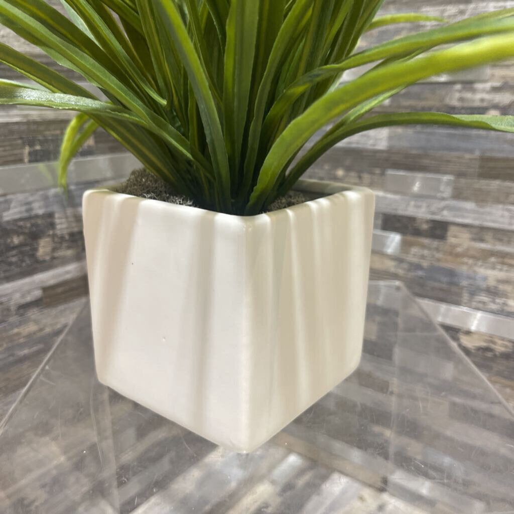 Small Decorative Planter with Artificial Grass - 11