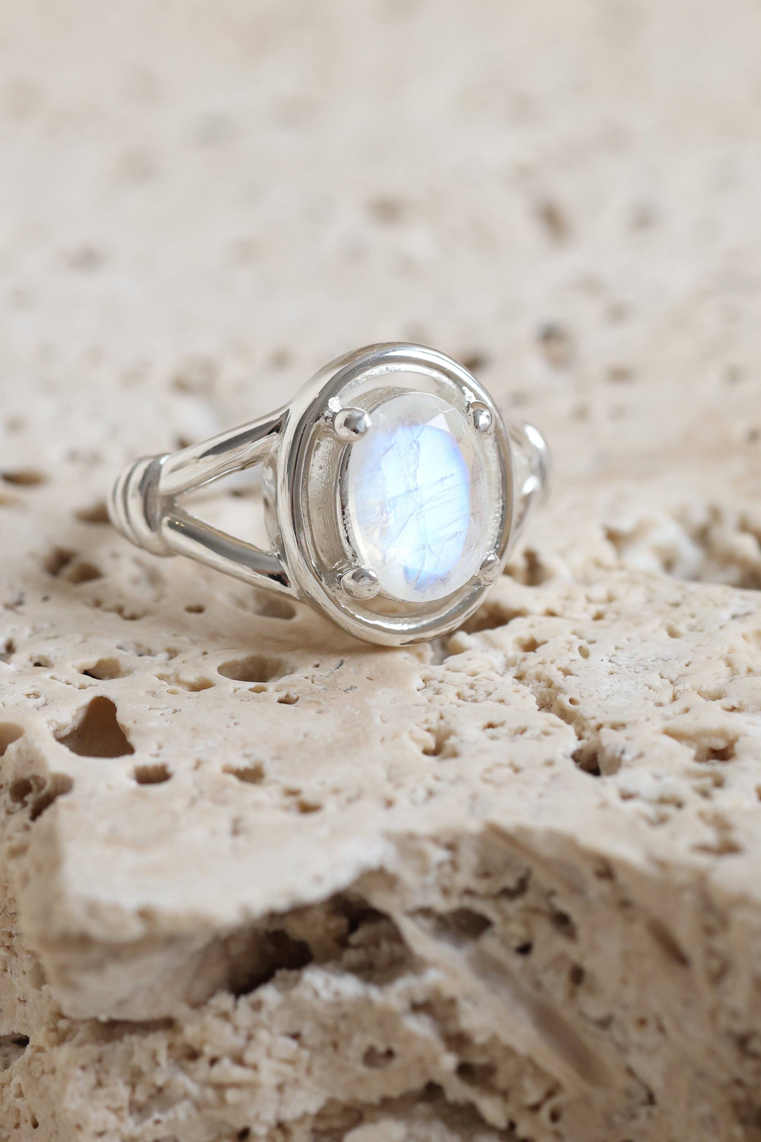 **Halo Silver Ring for Women - Elegant Sterling Silver Engagement & Wedding Band - Perfect for Proposals, Anniversaries & Special Occasions**