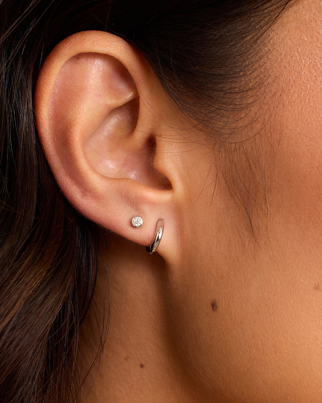 Lou Single Huggie Earrings - Minimalist Gold Hoop Earrings for Women | Perfect for Everyday Wear, Work & Date Night