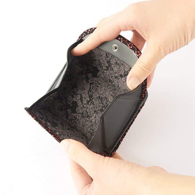 Premium Japanese Deerskin Leather Fold Wallet with Urushi Lacquer - Flower & Gray Black - Handmade in Japan - Stylish & Durable for Everyday Use, Travel & Gifts