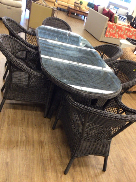 Oval Glass Top Outdoor Dining Table with 6 Chairs - Modern City Furniture Garden Art Set for Patio, Backyard, Poolside & Alfresco Dining