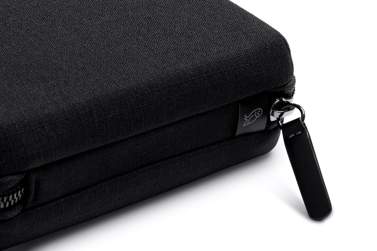 Bellroy Compact Tech Organizer - Slim Travel Cable Pouch for Phones, Chargers & Accessories | Perfect for Business Trips & Daily Commute