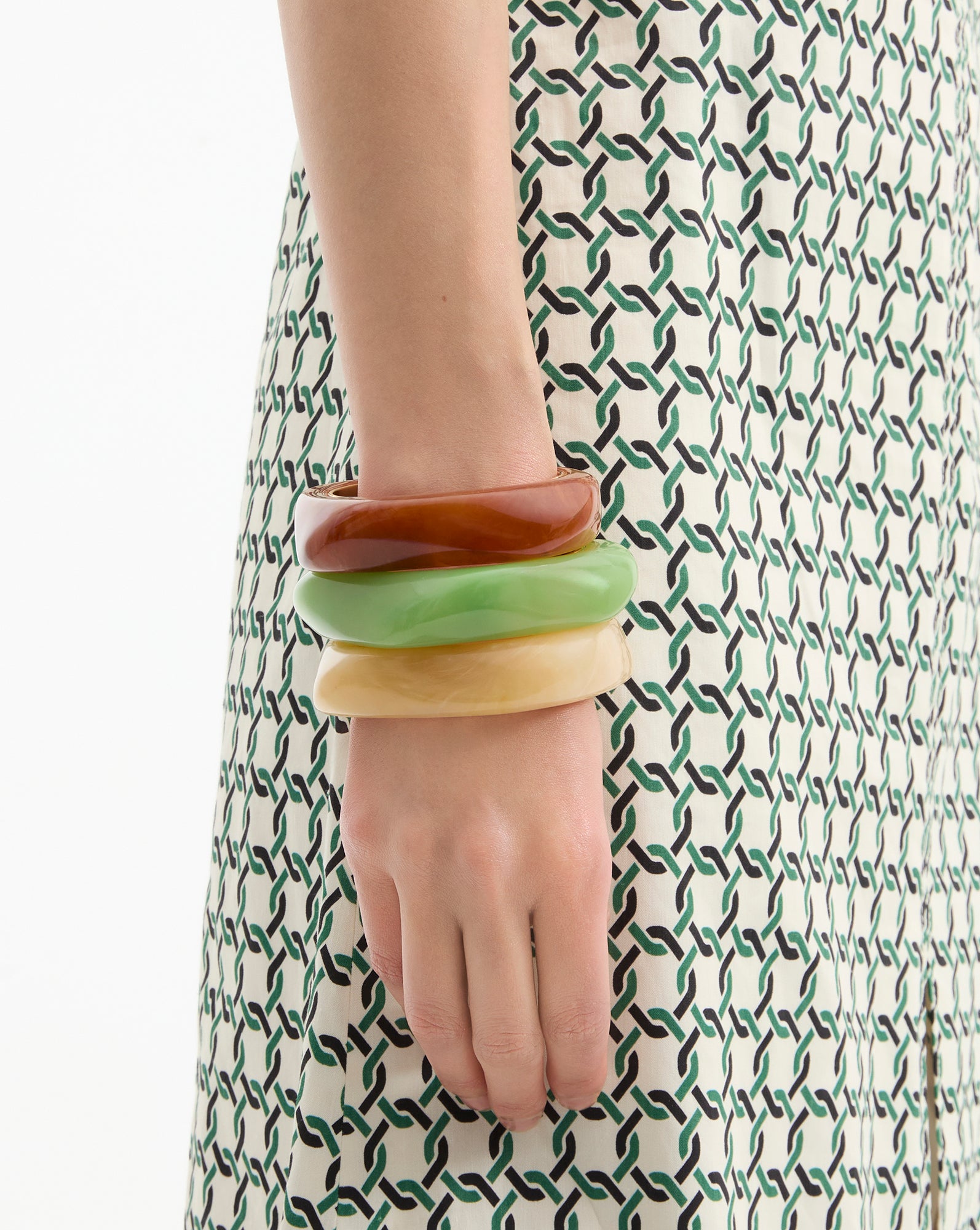 Handmade Sculpted Resin Bangle Bracelet - Elegant Boho Jewelry for Women - Perfect for Casual Wear, Parties & Special Occasions