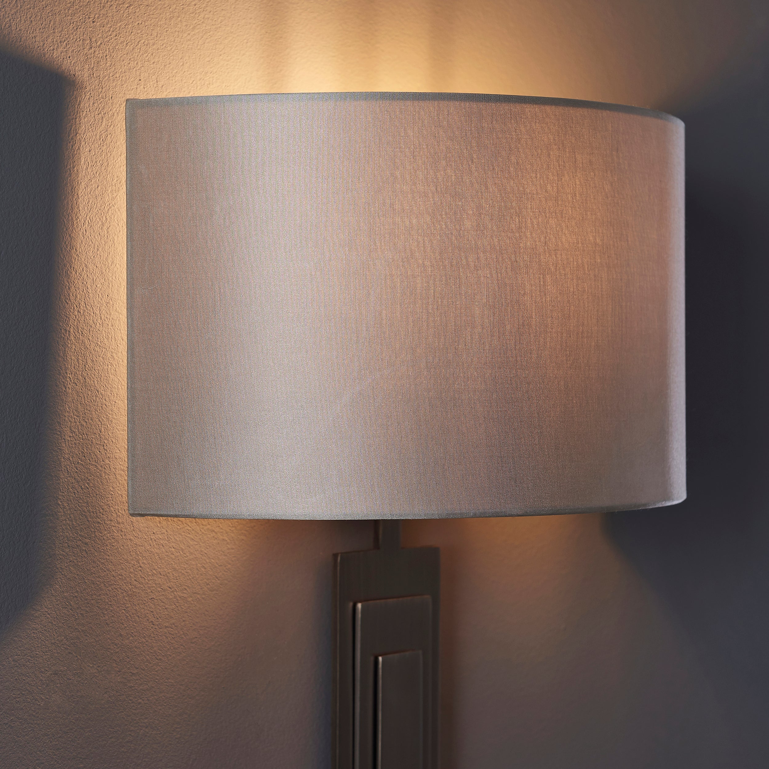 Blake Wall Light in Bronze & Antique Brass Finish - Elegant Vintage Sconce for Bedroom, Living Room, and Hallway Lighting