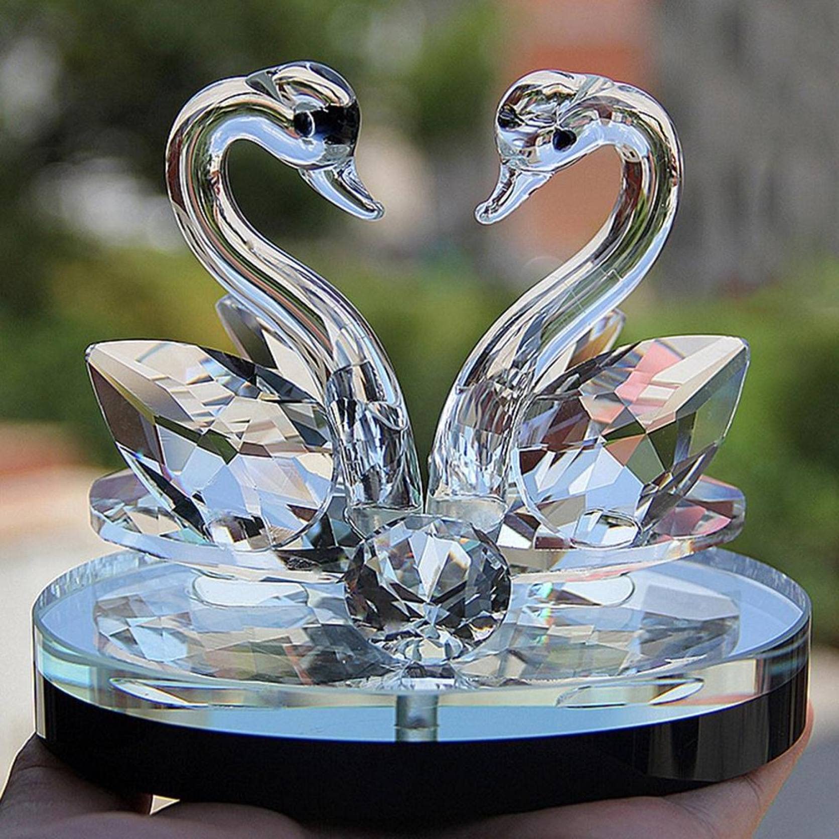 Elegant Swan Crystal Glass Figurine Paperweight - Handcrafted Home Decor Statuette for Living Room, Office Desk, Wedding Centerpiece & Gift Idea
