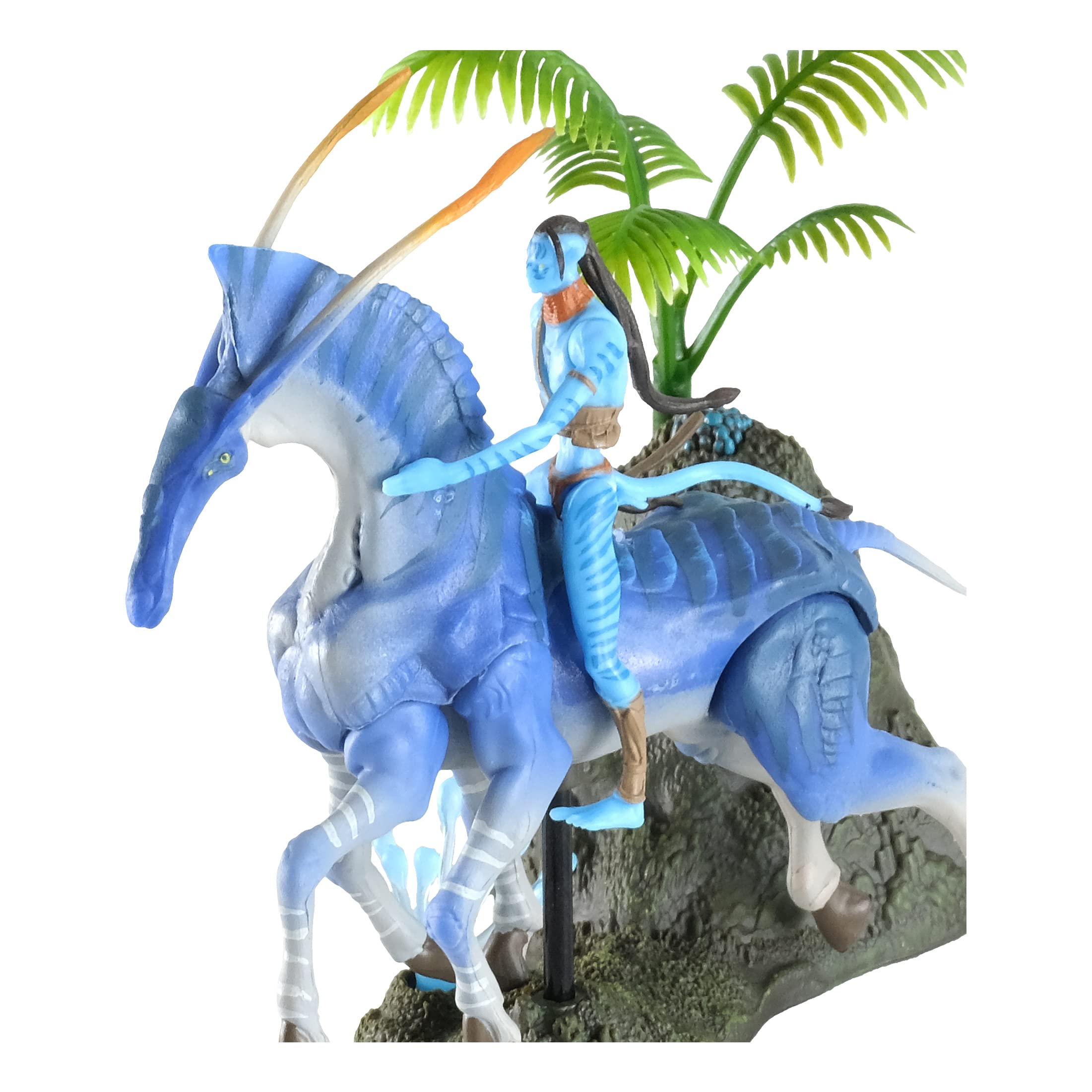 McFarlane Toys Avatar Tsu'tey & Direhorse Action Figure Set - Collectible Movie Character Figures for Fans & Display - Perfect for Home Decor, Gift Giving, and Avatar Collections