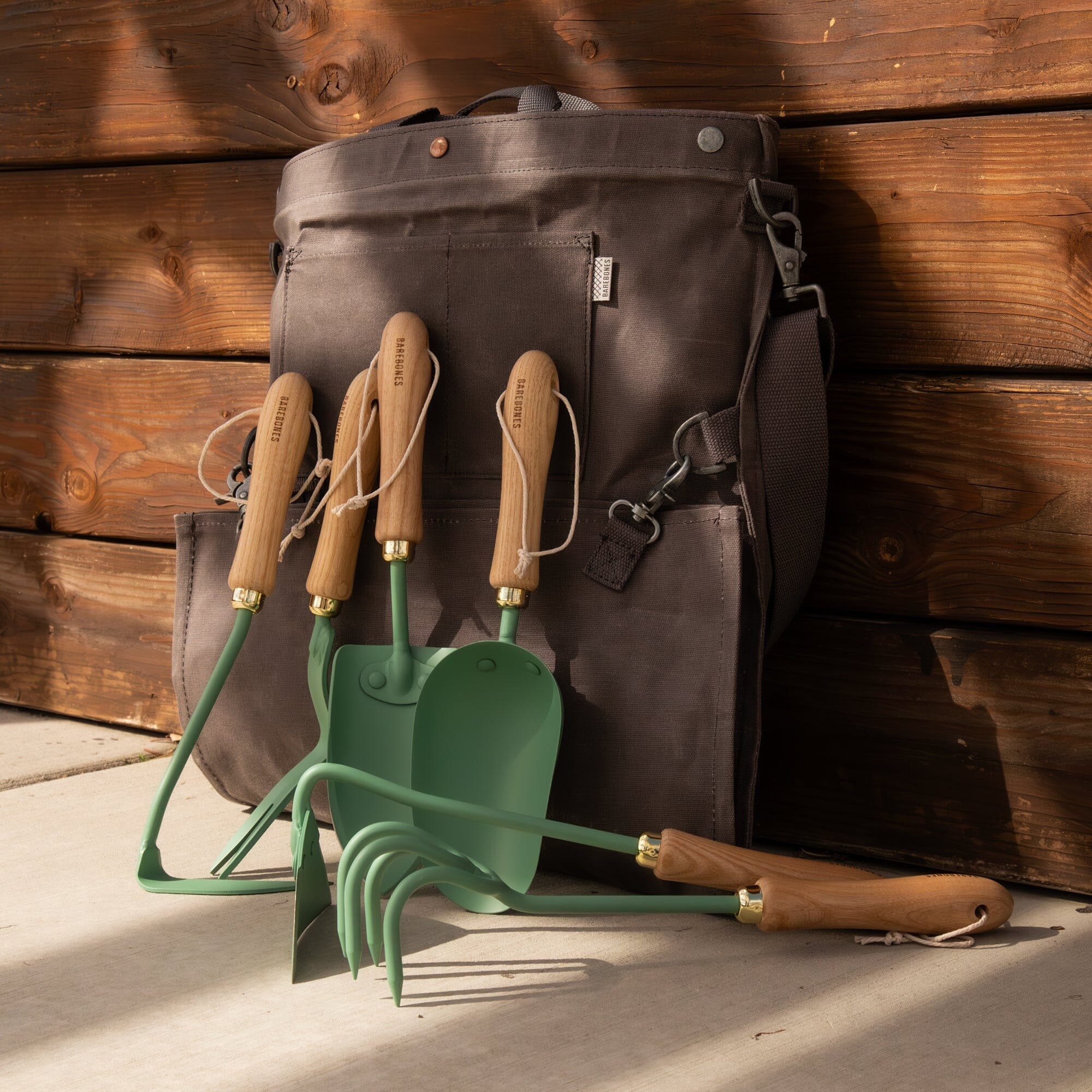 Ultimate Garden Tool Set - Heavy Duty Stainless Steel Gardening Tools for Planting, Weeding & Landscaping - Perfect for Home Gardeners & Professional Landscapers