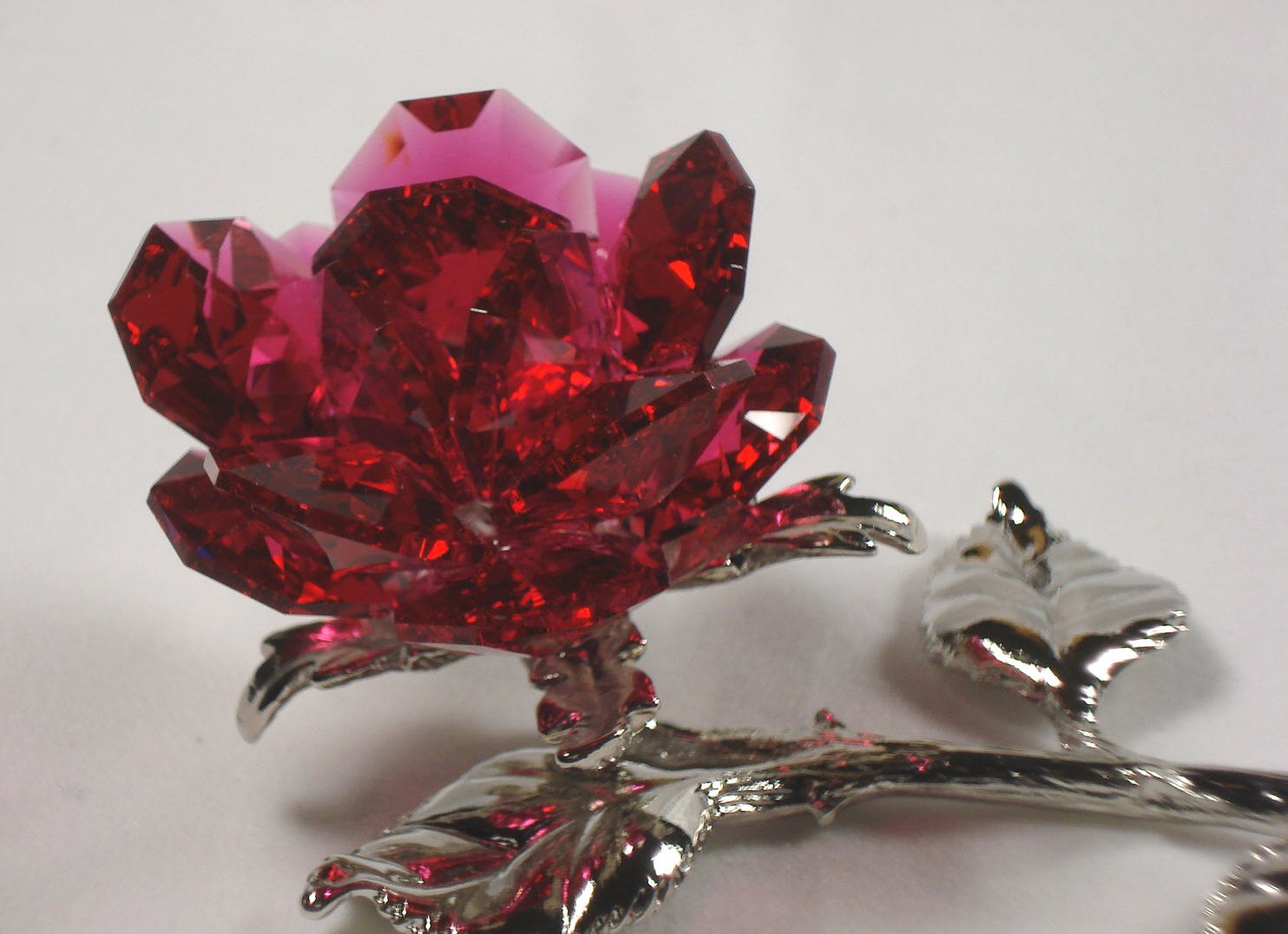Handmade Red Crystal Rose - Elegant Glass Flower Gift for Wedding, Anniversary & Home Decor | Perfect for Romantic Occasions & Table Centerpieces