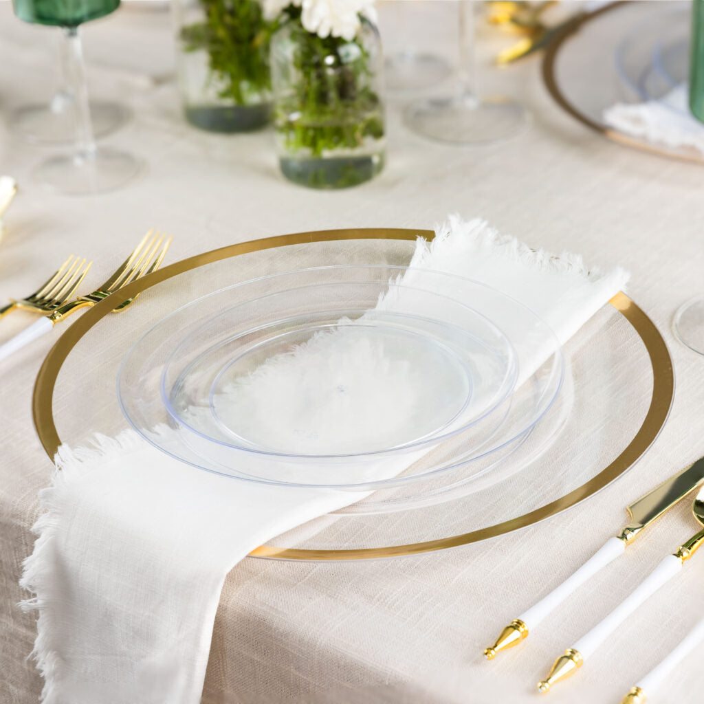 32-Piece Clear Round Plastic Dinnerware Set for 16 Guests - Shatterproof Disposable Plates, Bowls, Cups & Cutlery - Perfect for Parties, Picnics, BBQs & Outdoor Dining