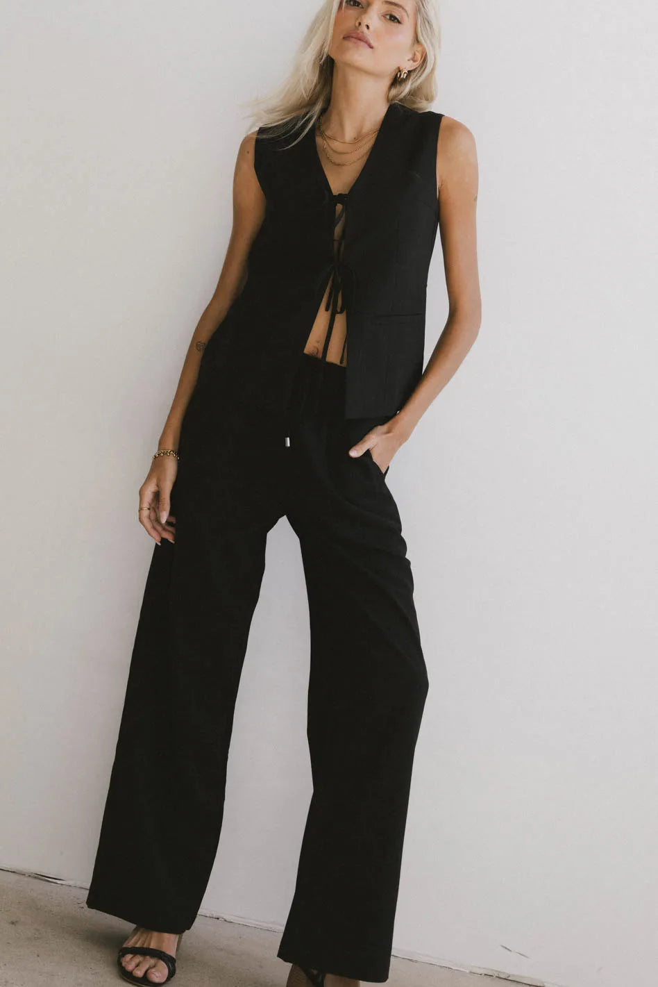 Eslyn Oversized Black Vest for Women - Cozy Winter Layering & Stylish Outfit Enhancer - Perfect for Office, Travel & Casual Wear - FINAL SALE