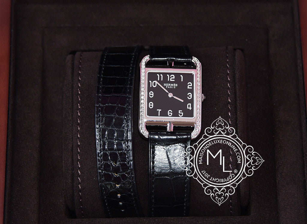 Hermes Diamond Cape Cod Onyx Crocodile Watch GM - Luxury Swiss Timepiece for Men & Women - Perfect for Formal Events & Business Meetings