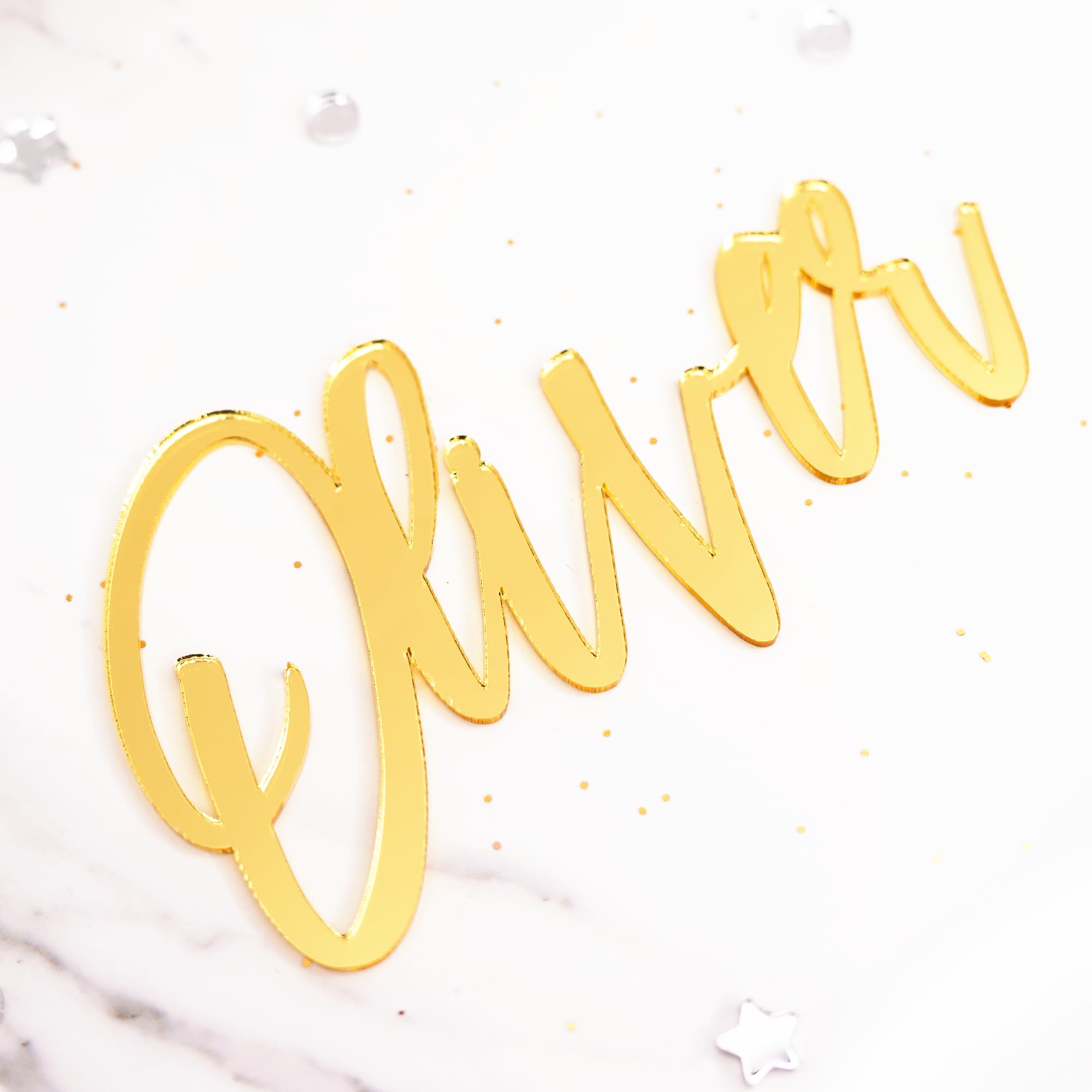 Custom Acrylic Cake Name Sign - Personalized Cake Topper Plaque for Birthday, Baby Shower & Wedding - Cake Letters Decoration for Dessert Tables & Party Displays