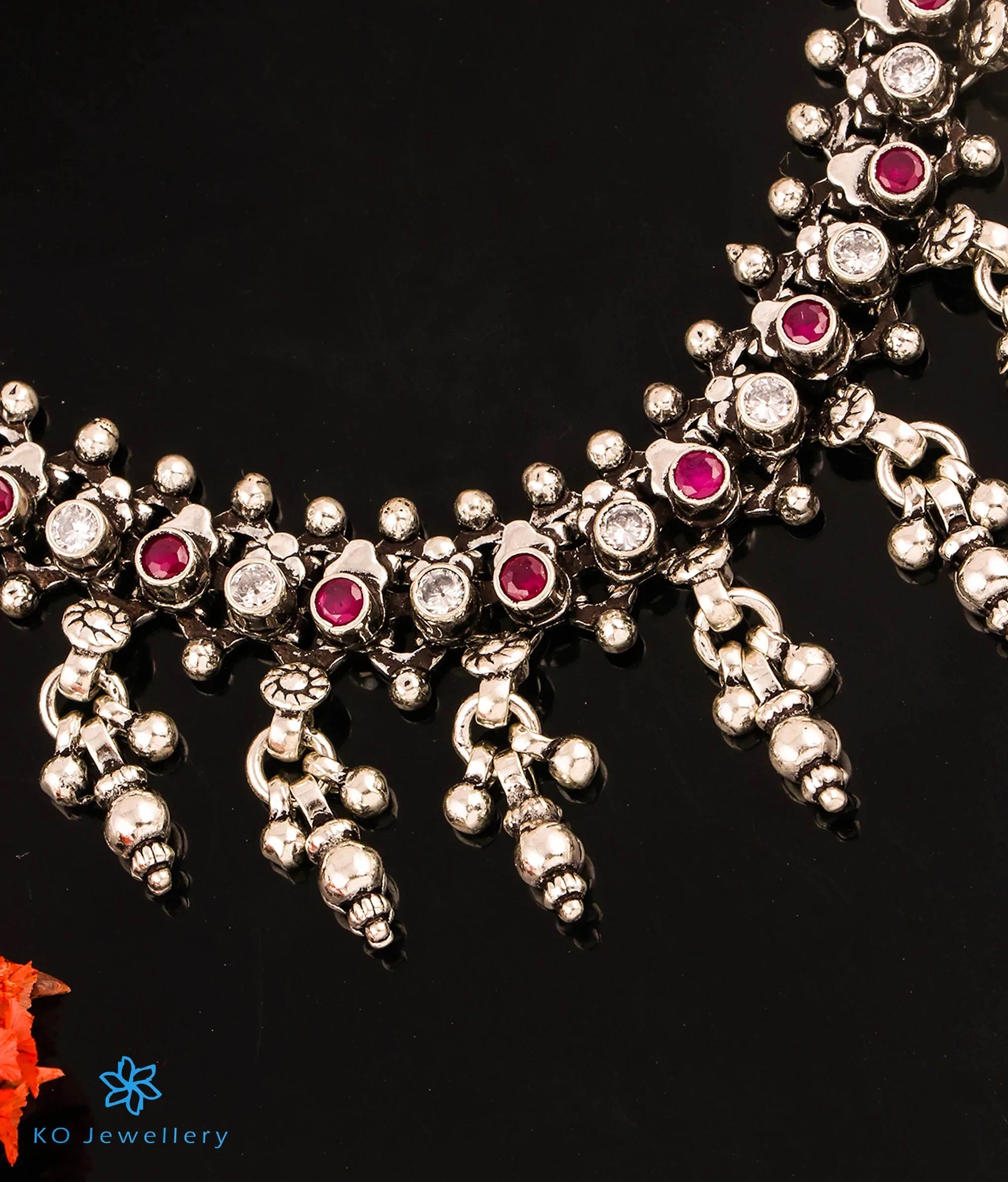 Exquisite Aqsa Silver Antique Gemstone Necklace for Women - Elegant Vintage Jewelry Gift for Birthday, Anniversary & Special Occasions