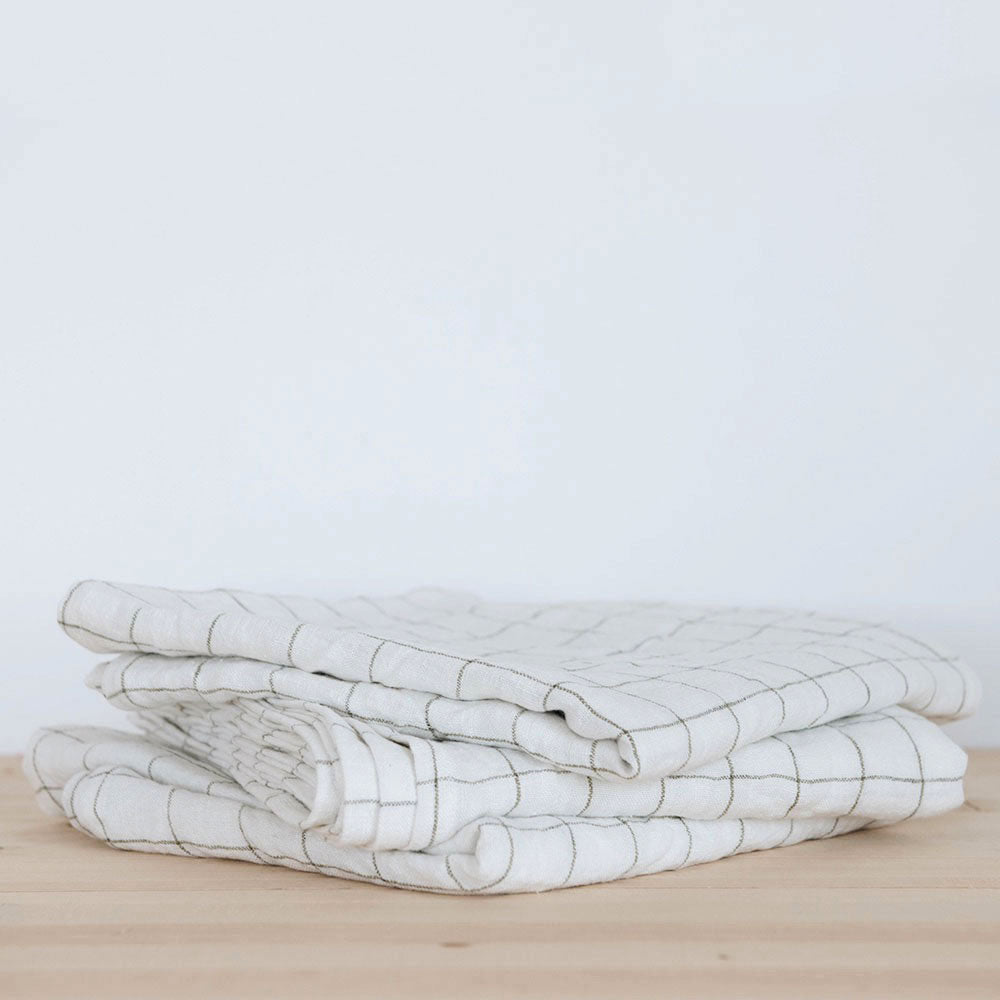Premium Stonewashed Linen Dinner Napkins - Grey Checkered Design for Formal Dining & Special Occasions | Eco-Friendly & Absorbent Fabric for Everyday Use