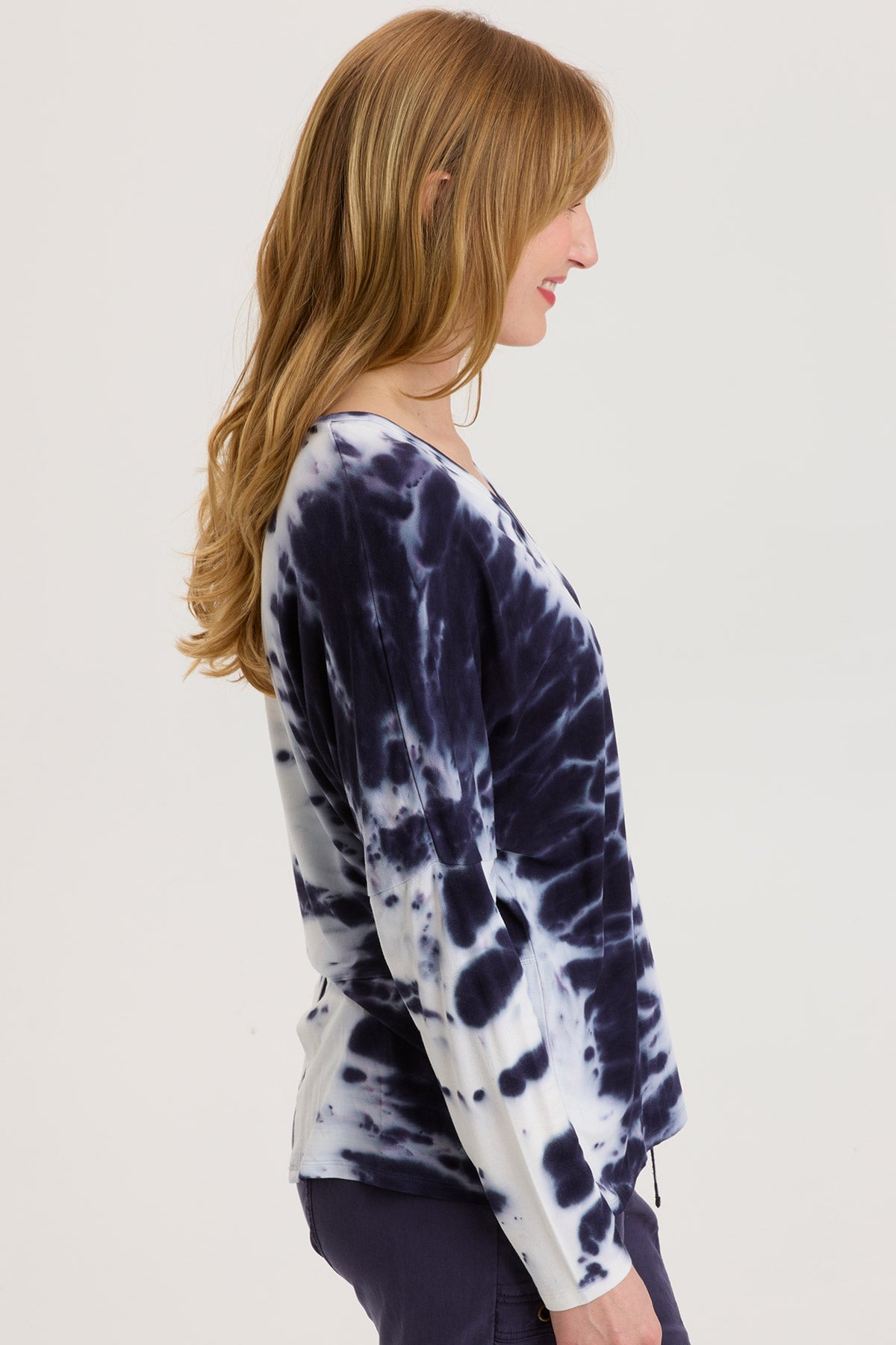 Delightful Top Marmoreal Wash Eclipse - Elegant Marble Print Women's Tops for Casual & Party Wear | Trendy Fashion Blouse for Daily Outfits & Special Occasions