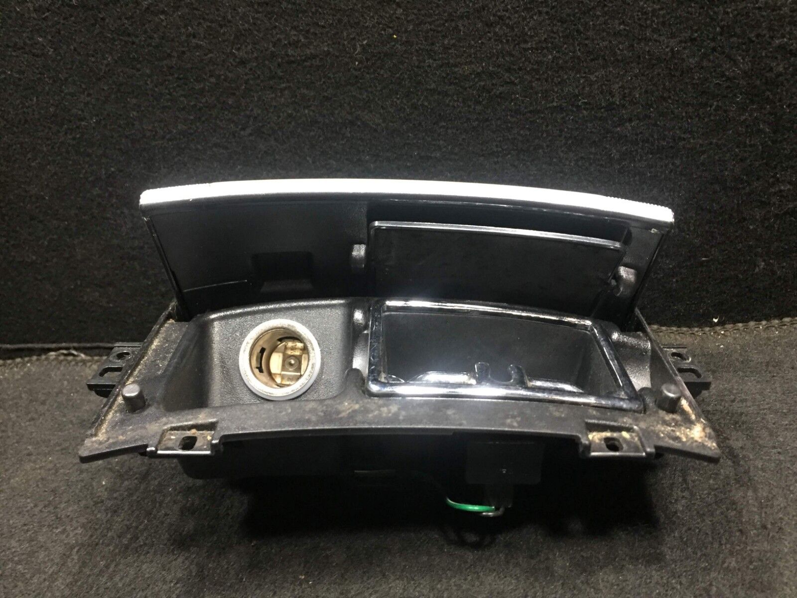 2006-2011 Hyundai Azera OEM Dash Ash Tray with Cigarette Lighter Socket - Perfect for Car Interior Organization & Smoking Accessories
